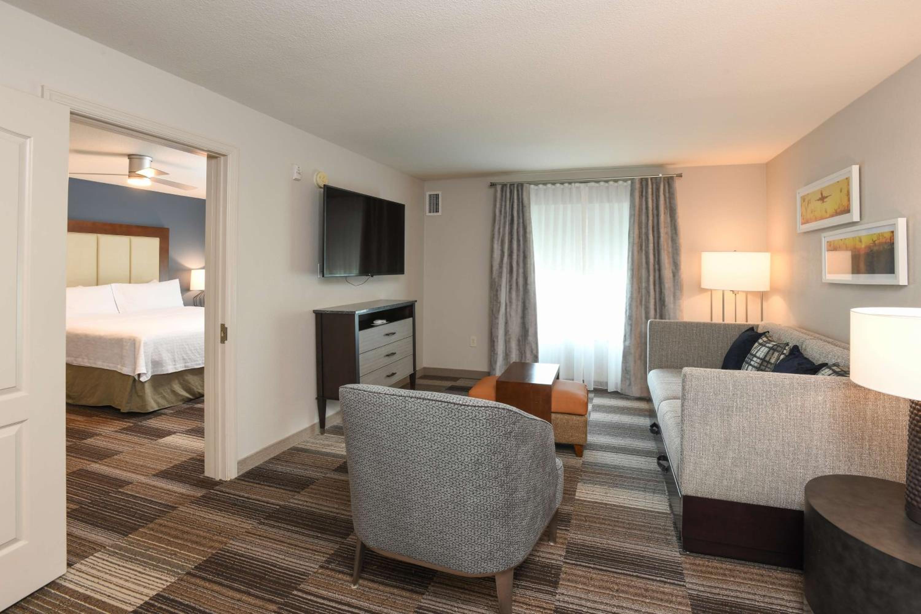Two-Bedroom Suite - Non-Smoking - Photo 9