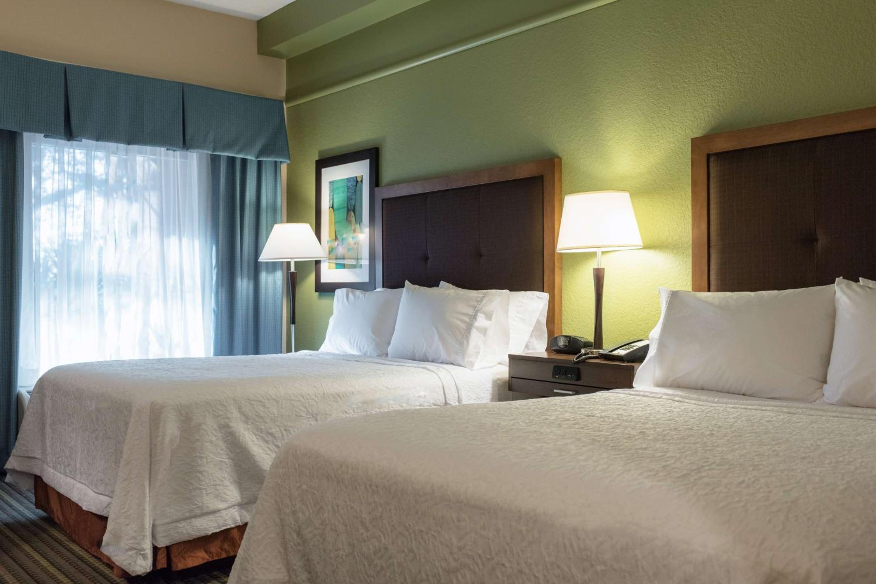 Queen Room with Two Queen Beds - Non-Smoking - Photo 1