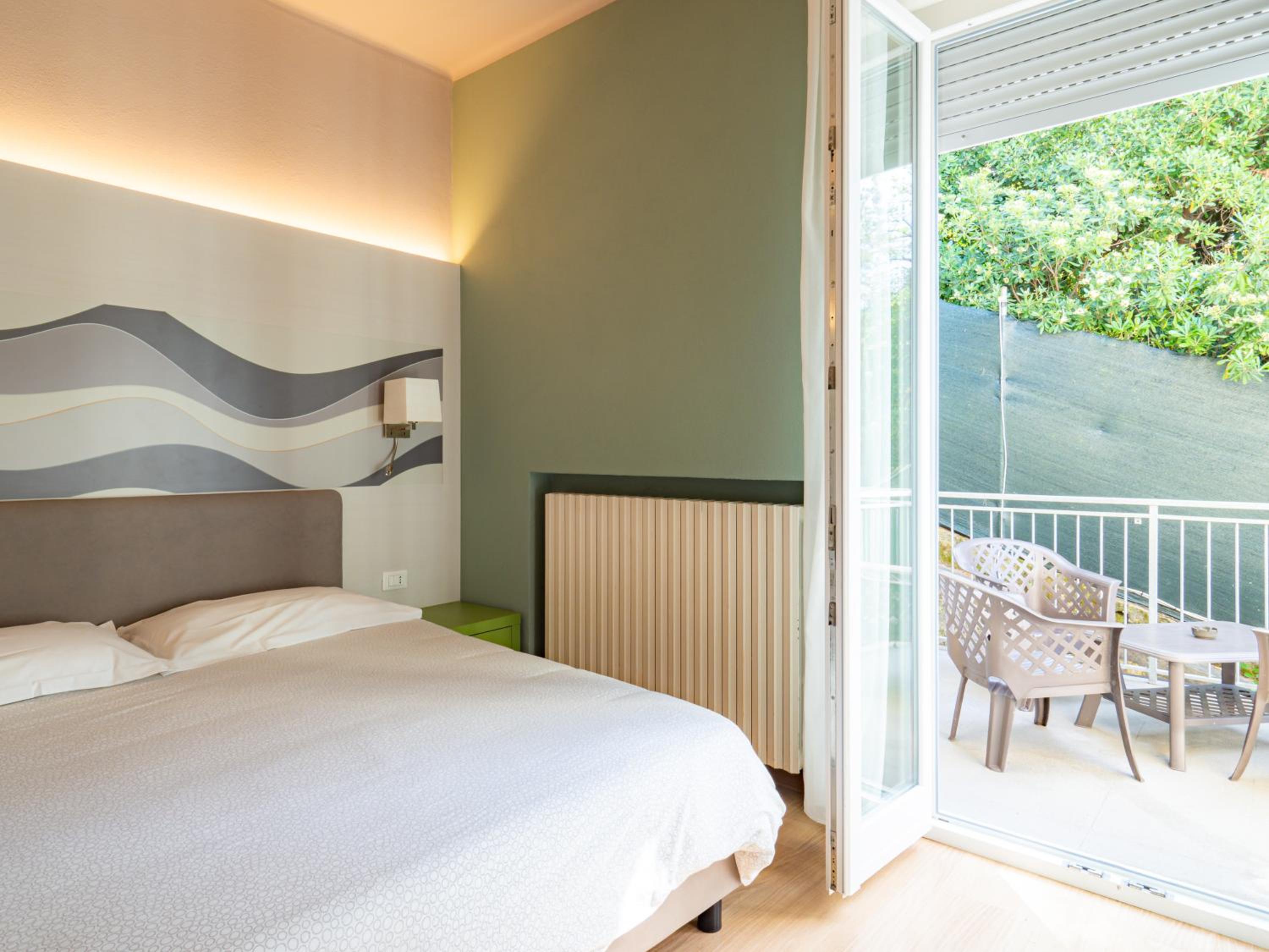 Triple Room with Balcony - Photo 2