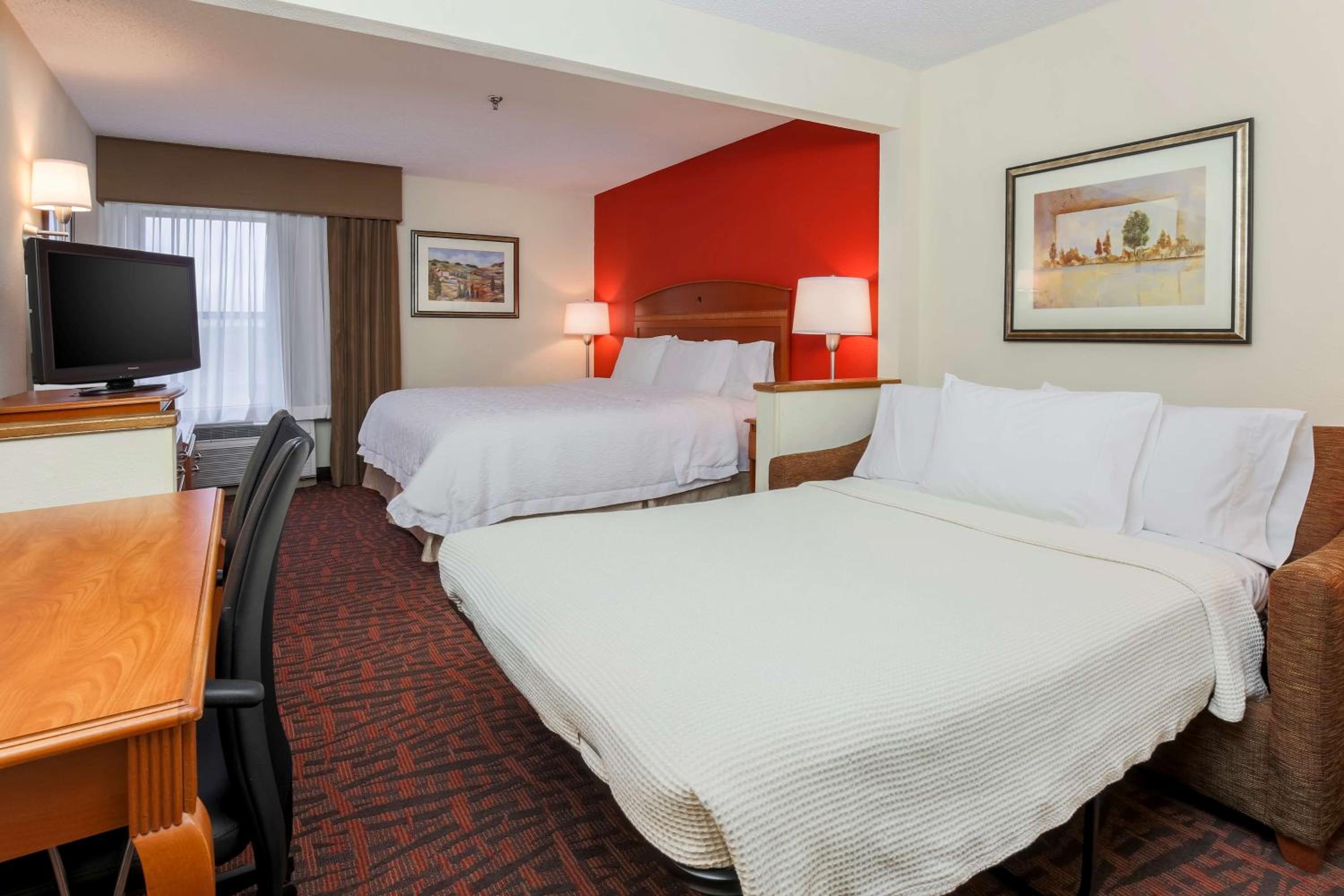 Executive King Room With Sofa Bed - Non-Smoking