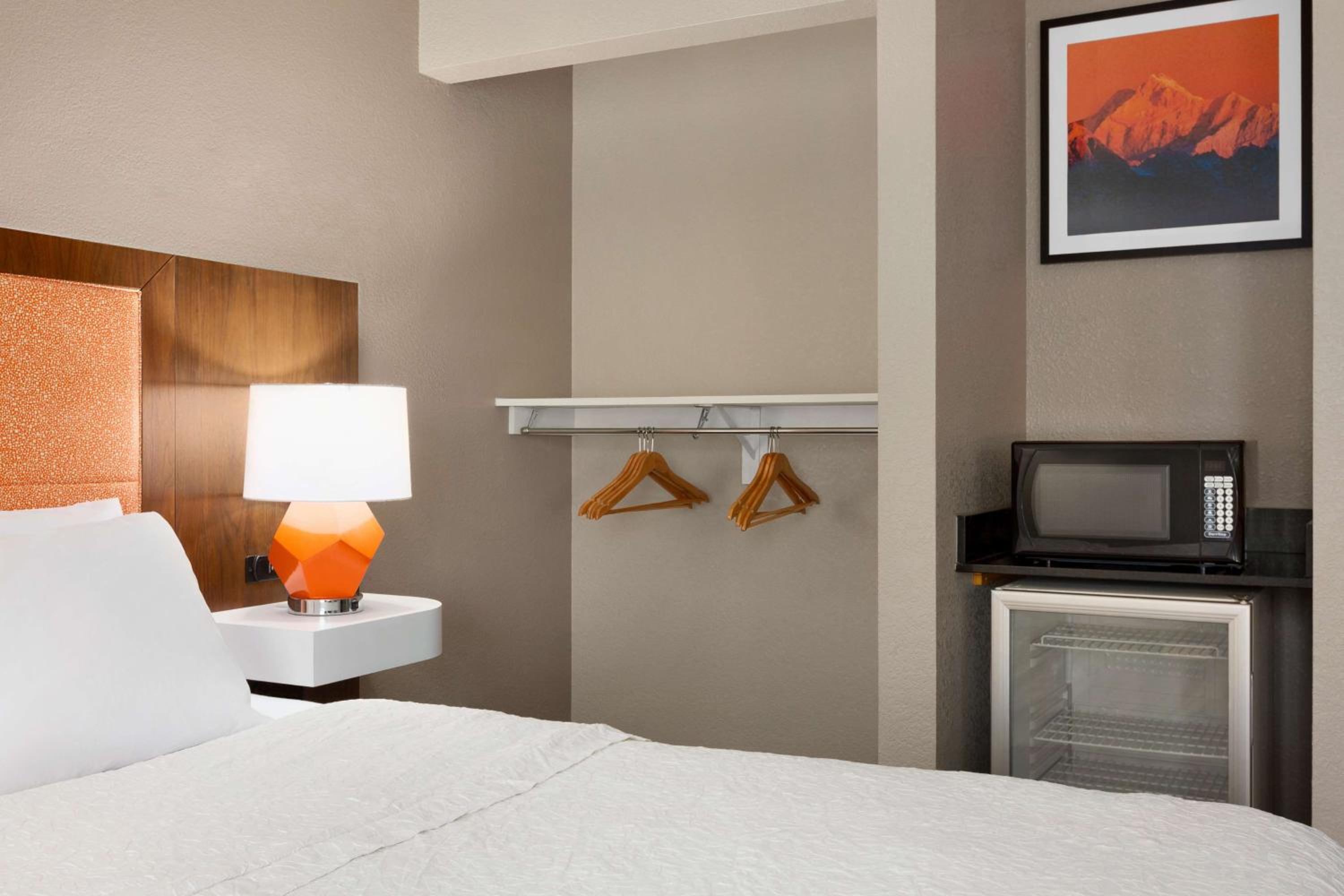 King Room - Mobility Access/Non-Smoking - Photo 4