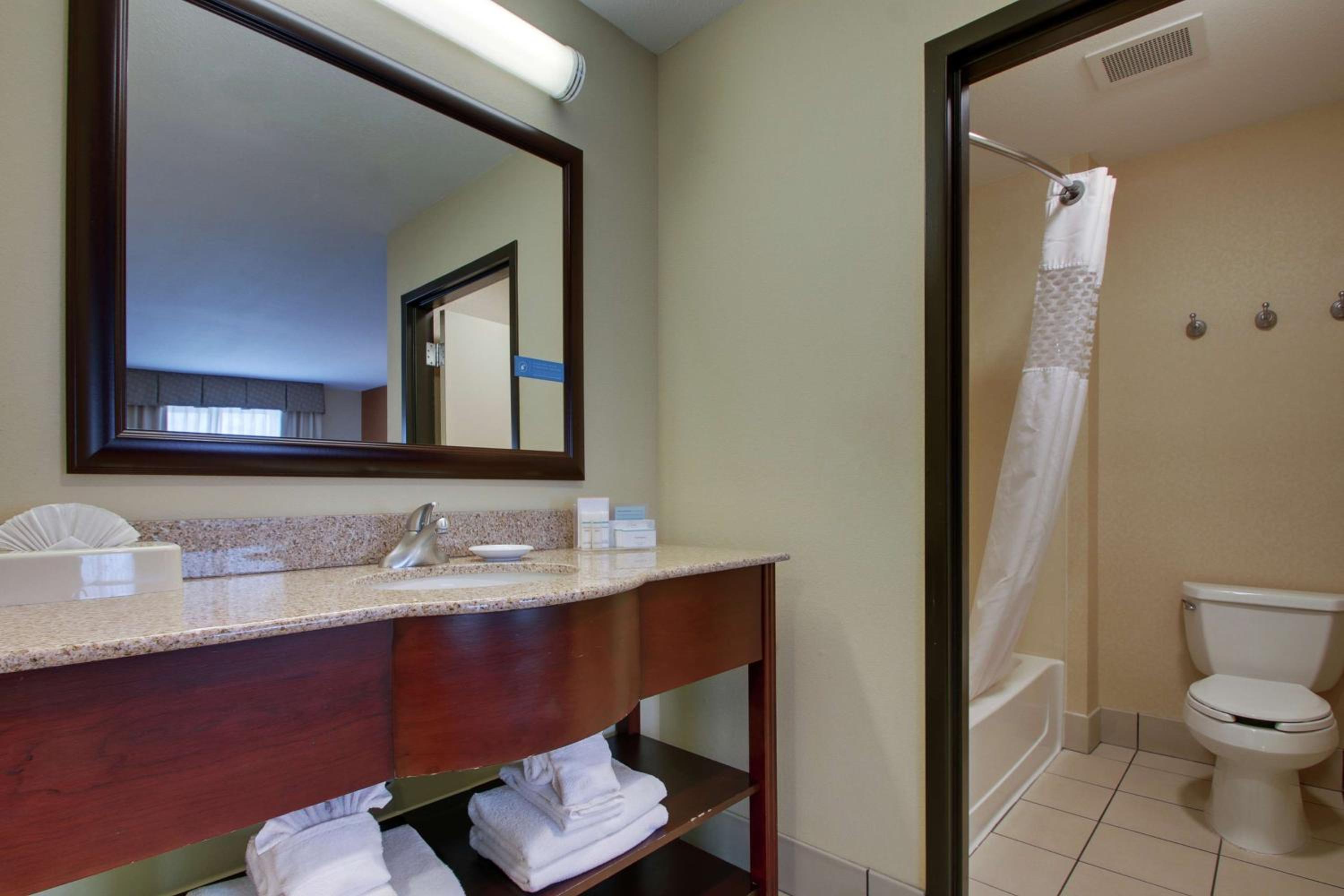 King Studio Suite - Non-Smoking - Photo 5
