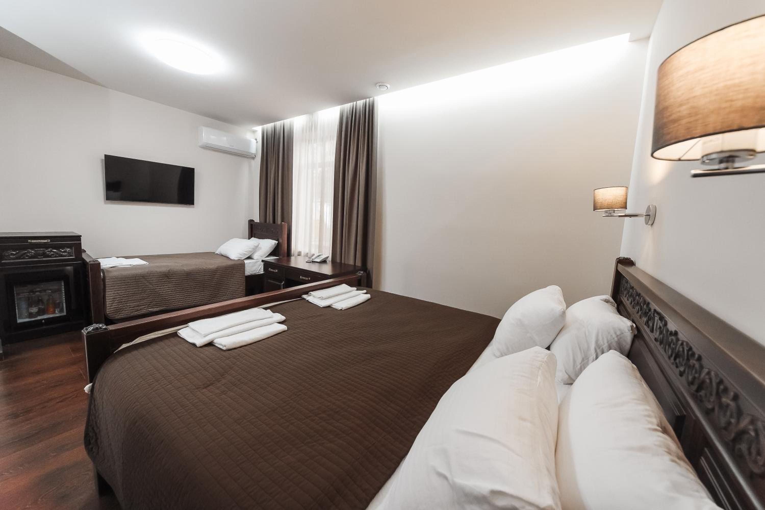 Deluxe Double or Twin Room
