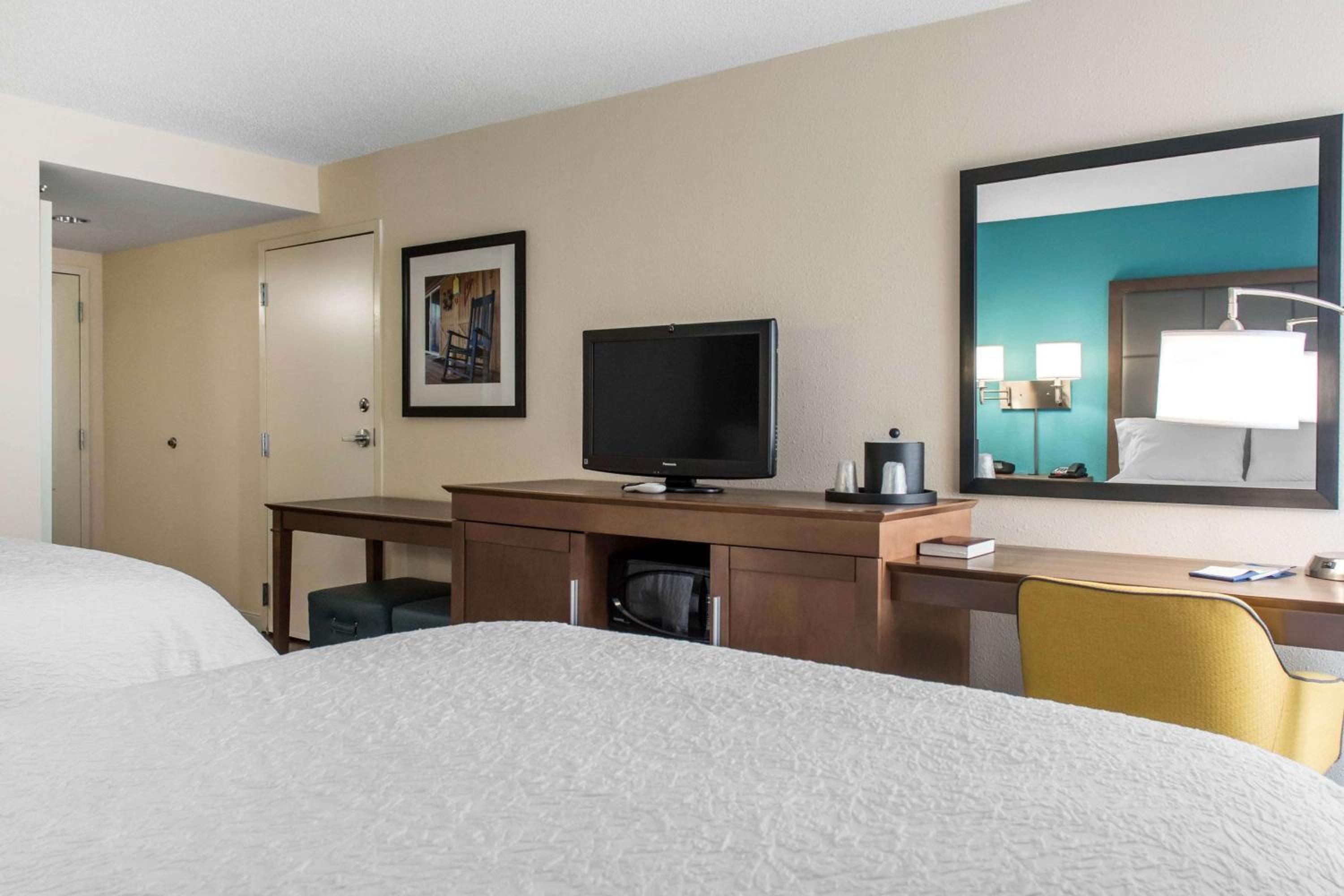 Queen Room with Two Queen Beds - Non-Smoking