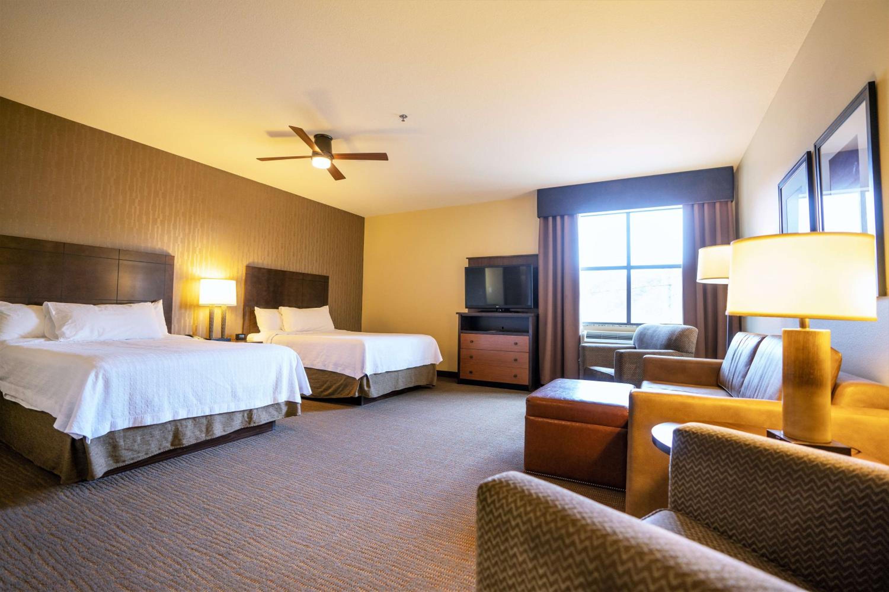 Queen Studio Suite with Two Queen Beds - Non-Smoking