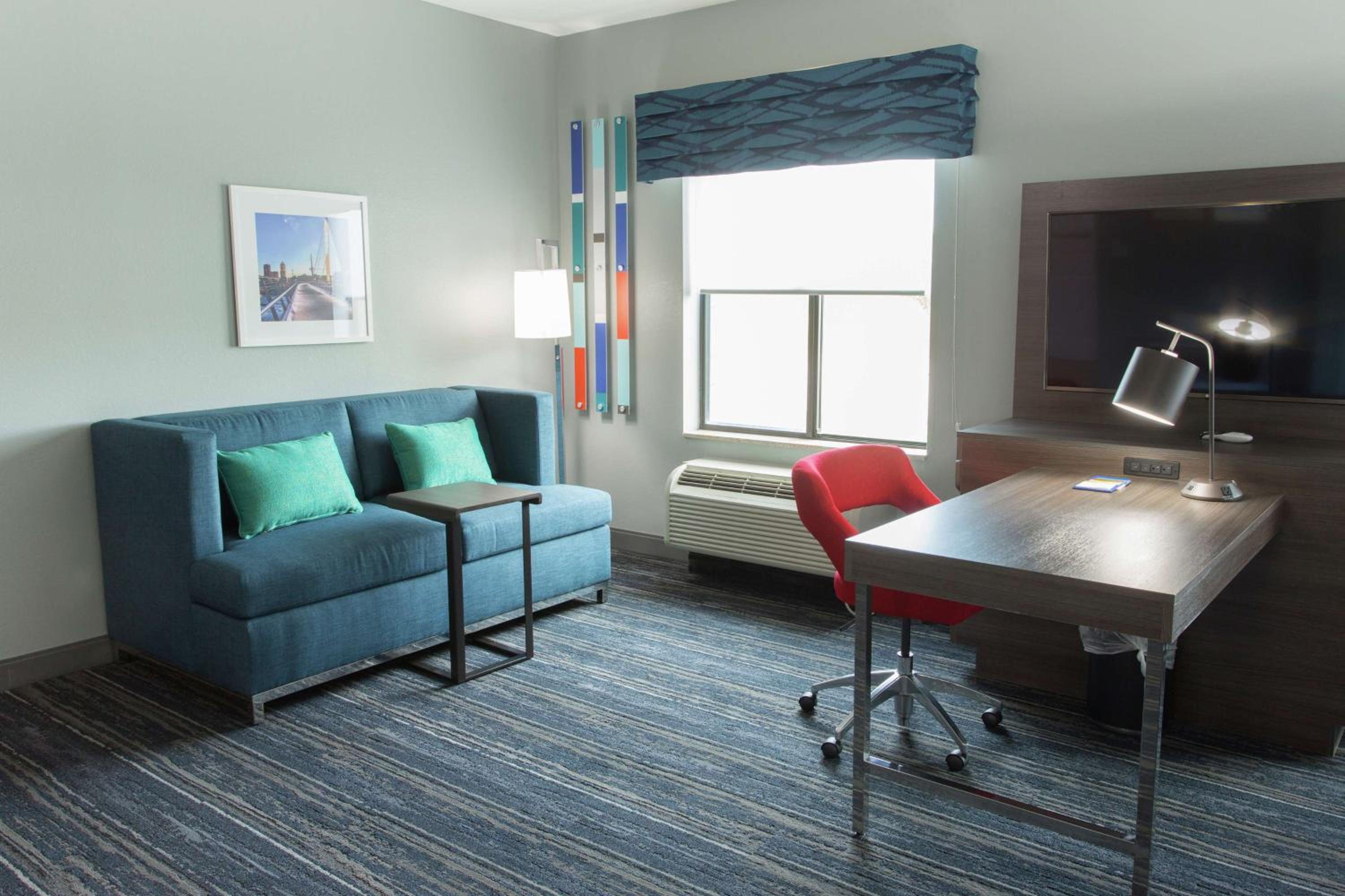 King Studio Suite - Non-Smoking - Photo 2