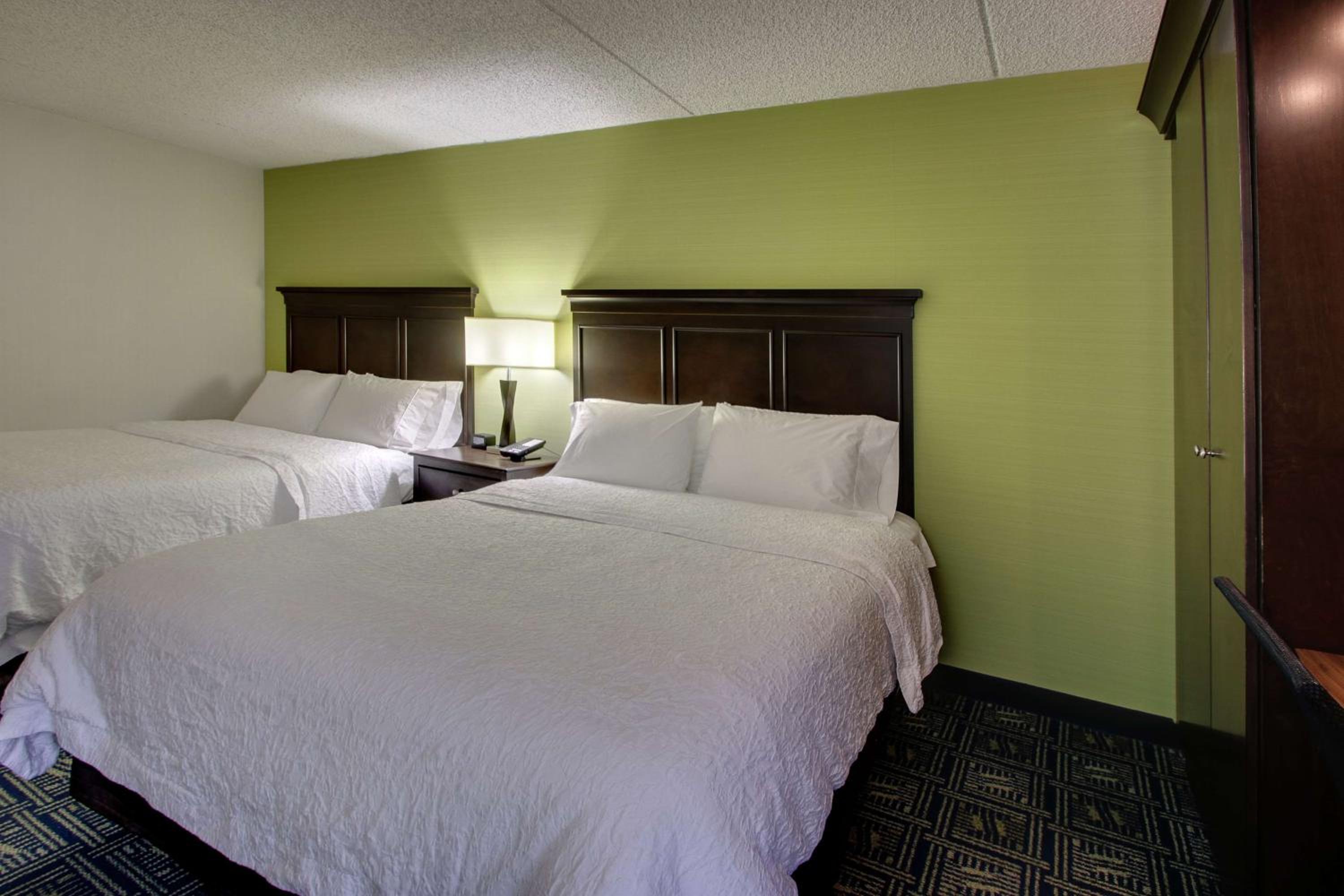 Double Room with Two Double Beds - Non-Smoking - Photo 2