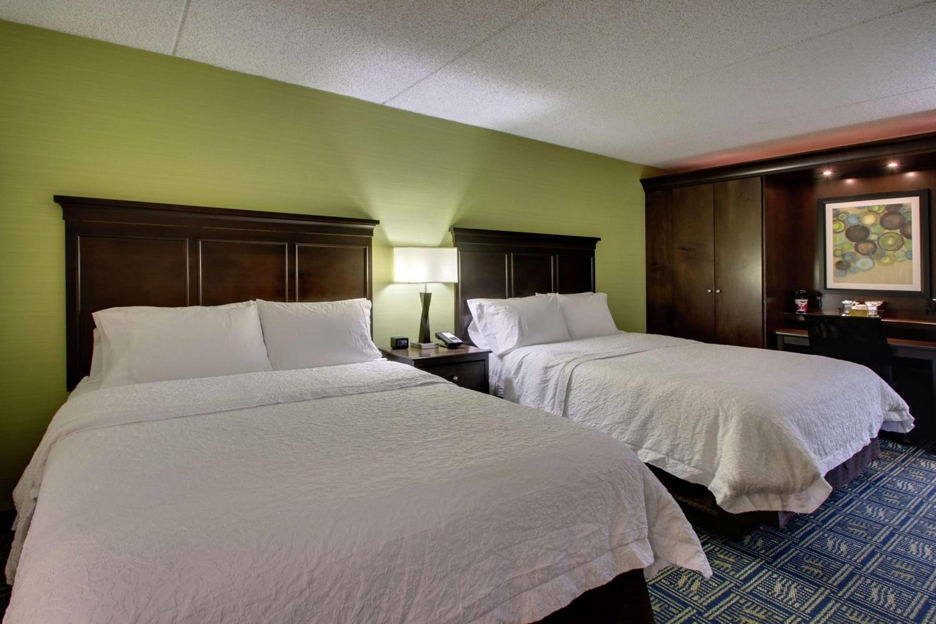 Double Room with Two Double Beds - Non-Smoking - Photo 4