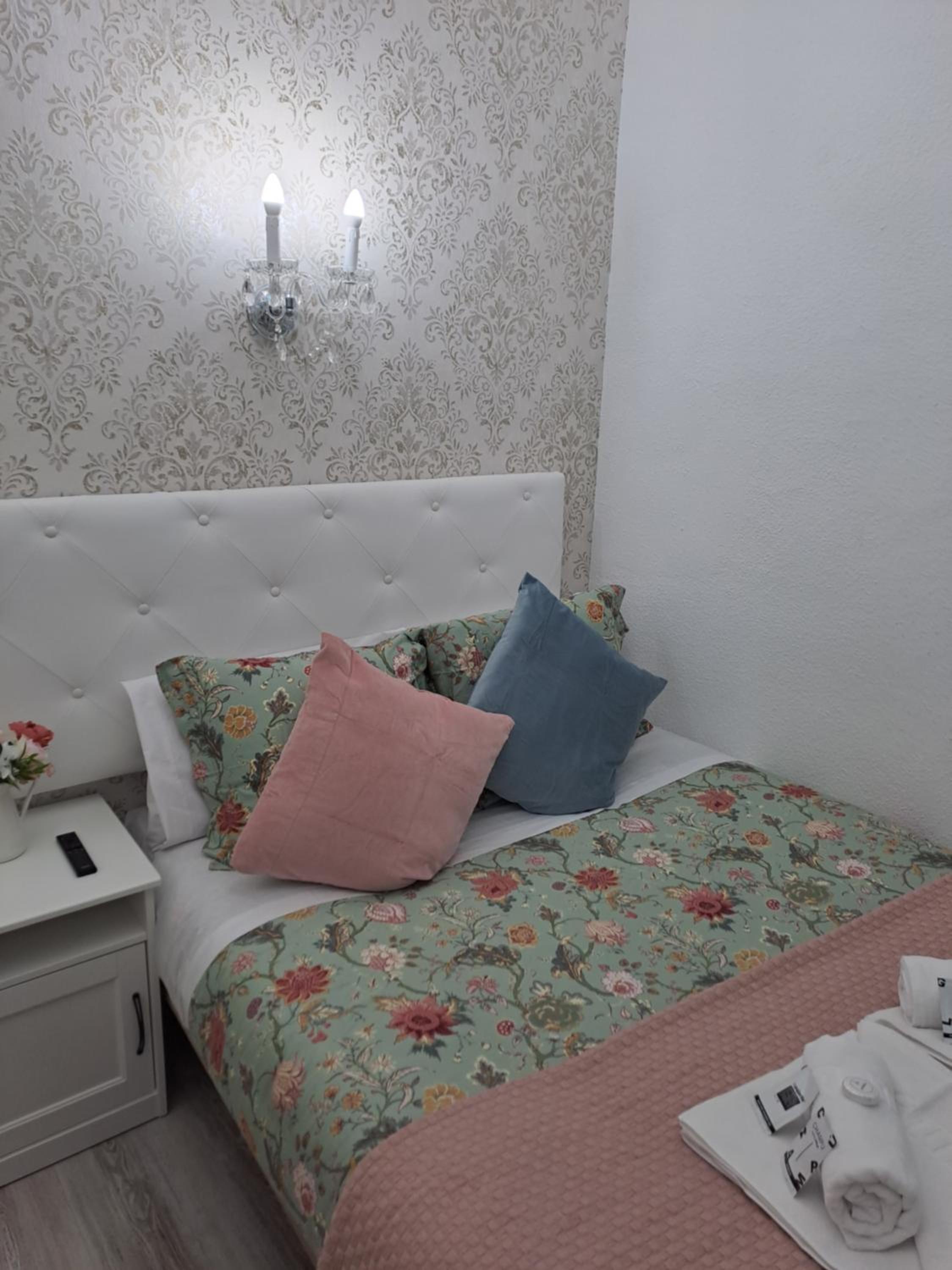 Small Double Room photo 3