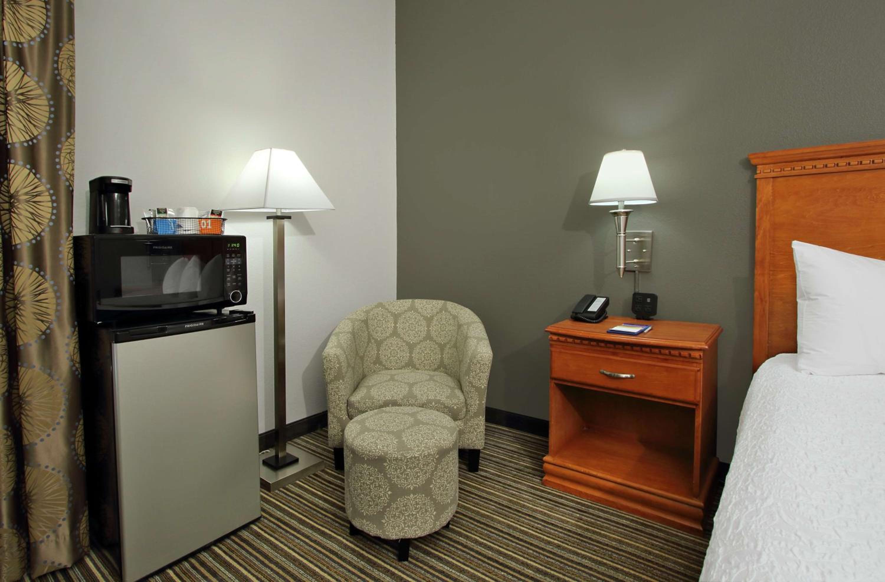 King Room - Mobility Access/Non-Smoking - Photo 6
