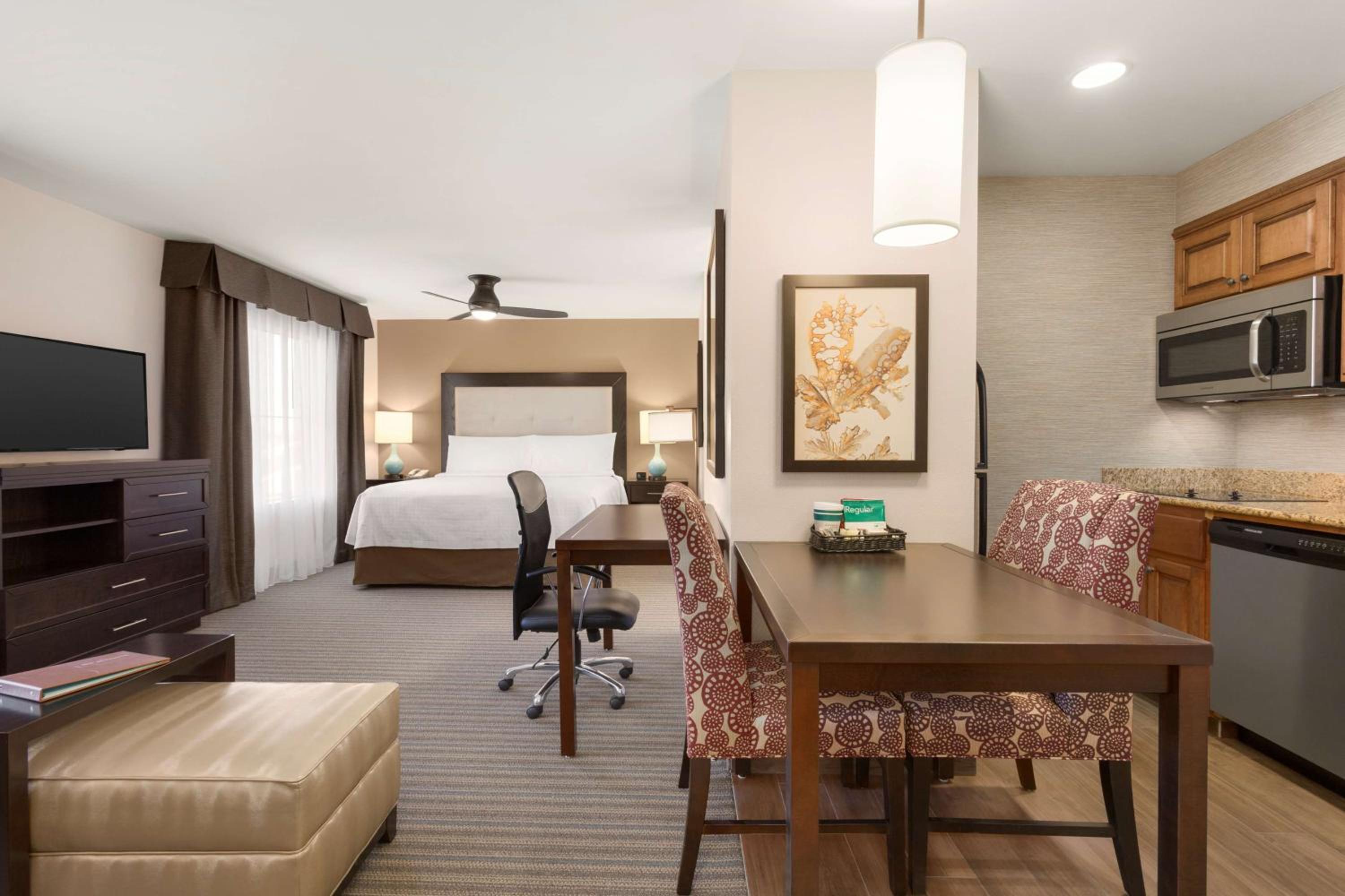 King Studio Suite - Non-Smoking photo 1
