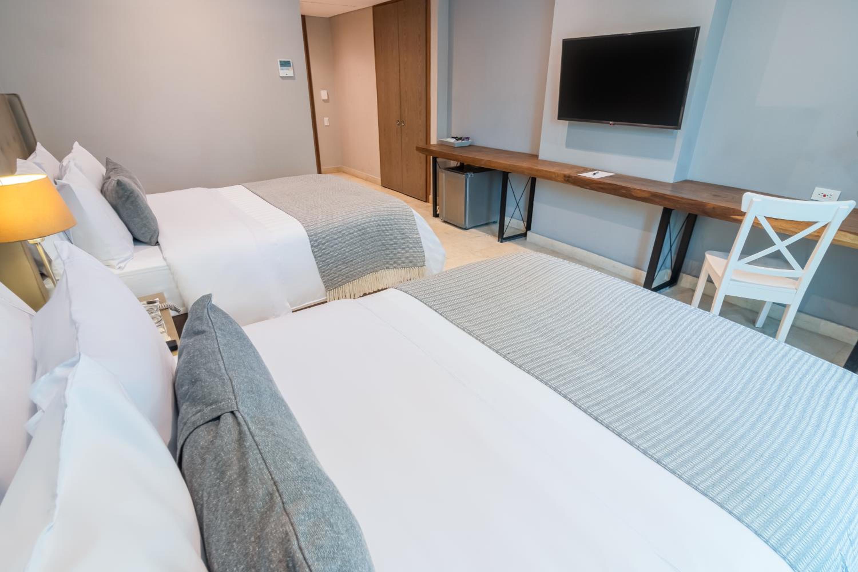 Superior Twin Room photo 3
