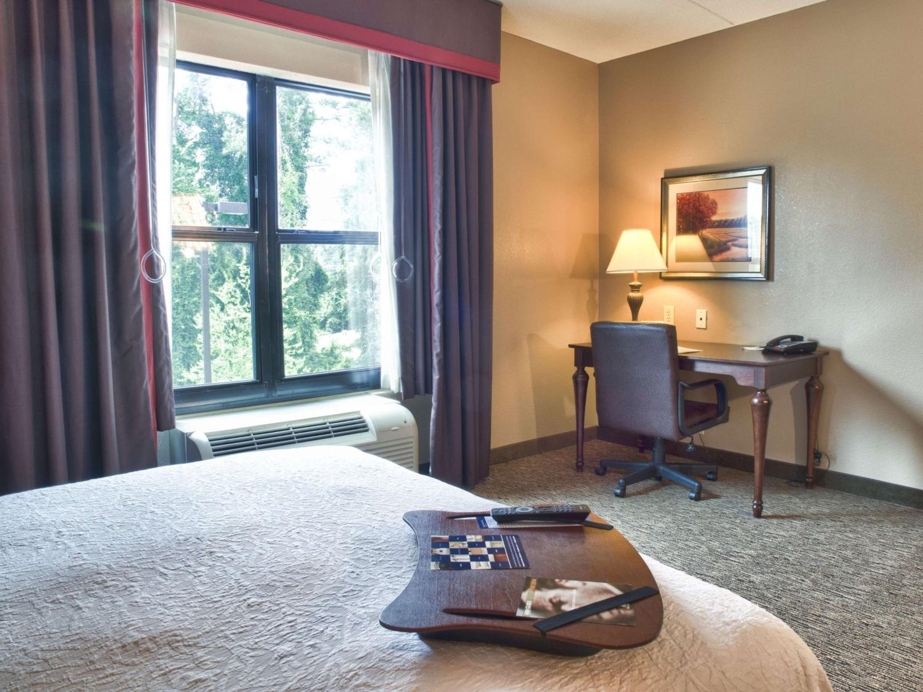 King Studio Suite - Non-Smoking - Photo 2