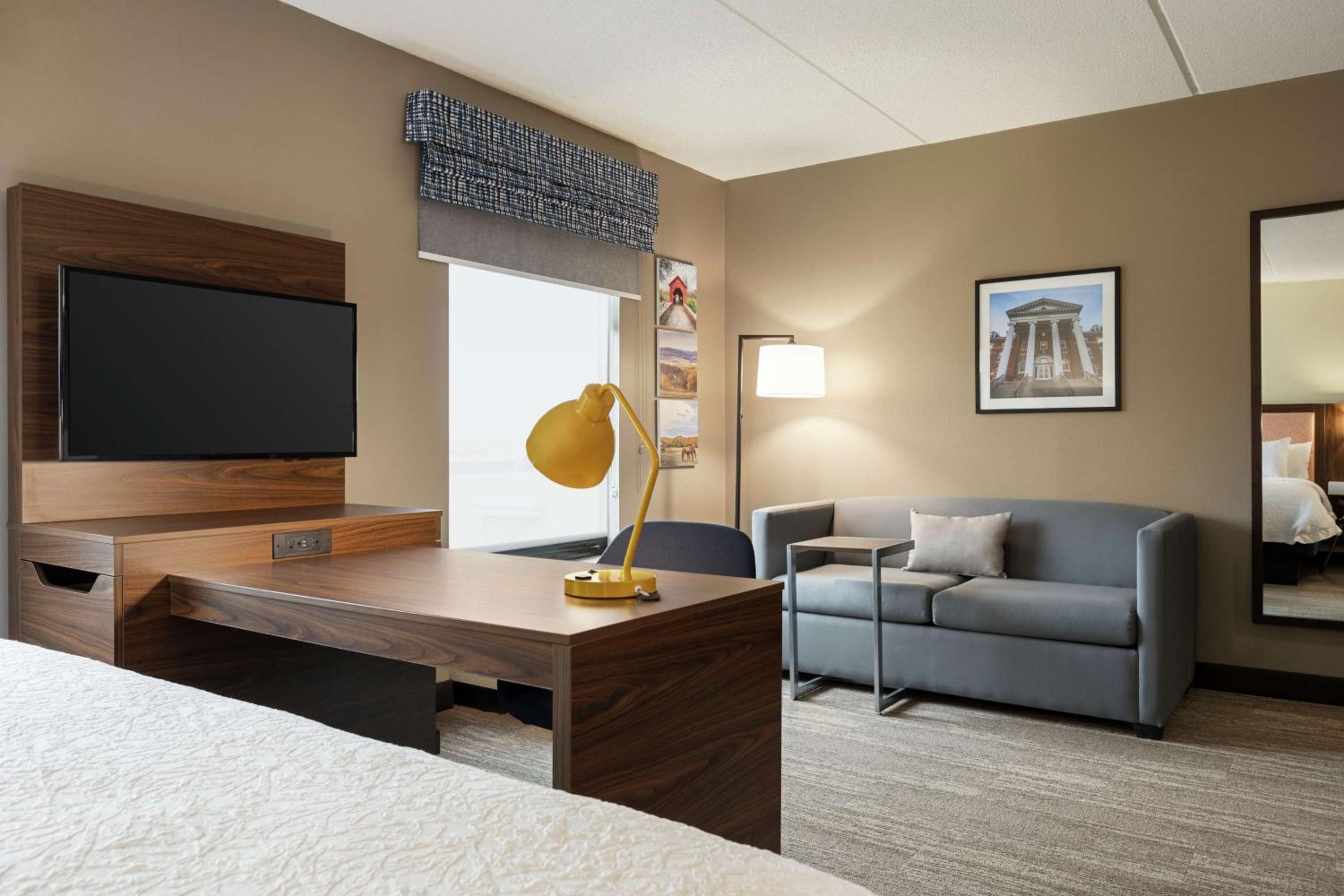 King Studio Suite - Non-Smoking - Photo 1