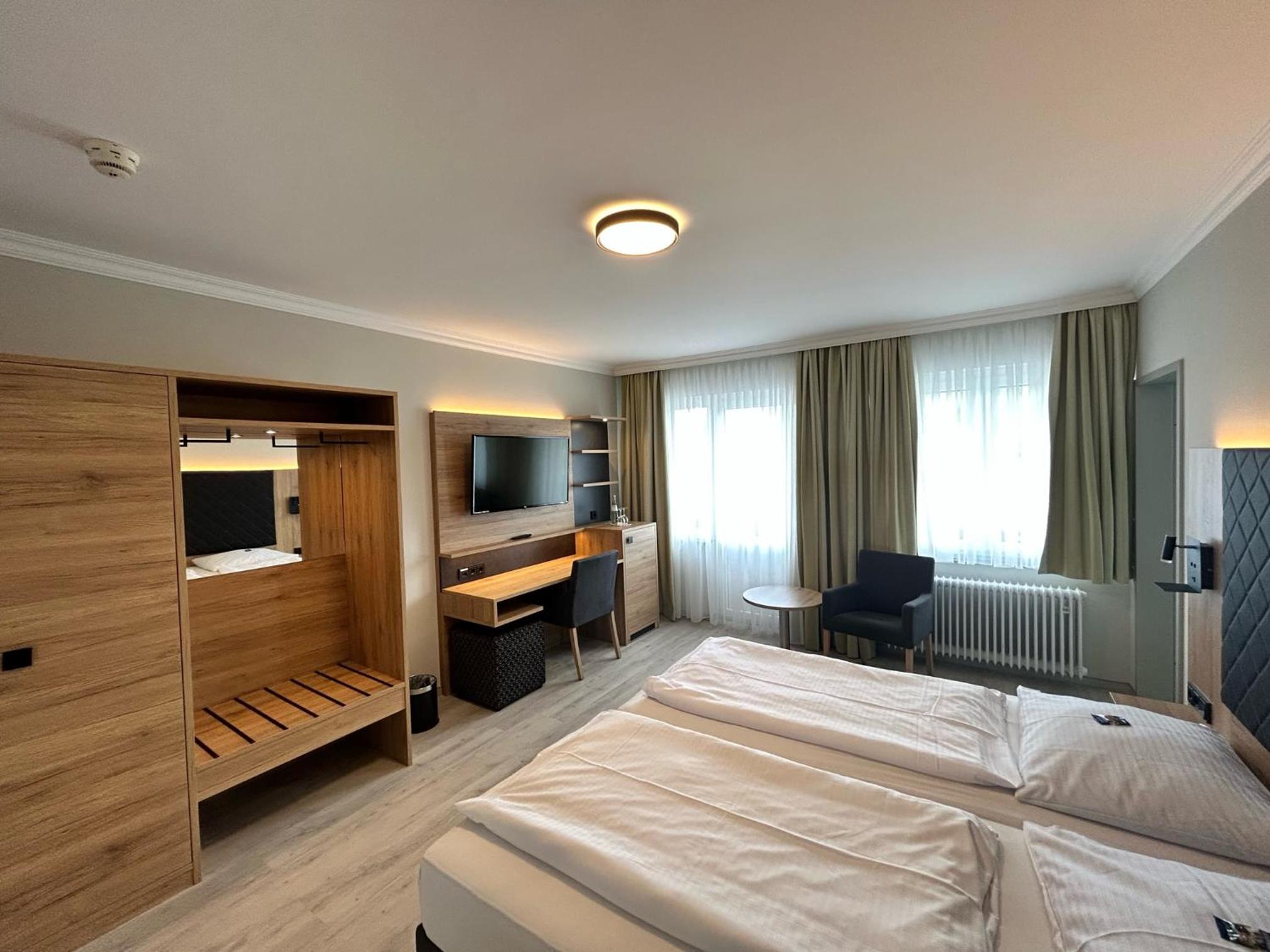 Double Room - Photo 3