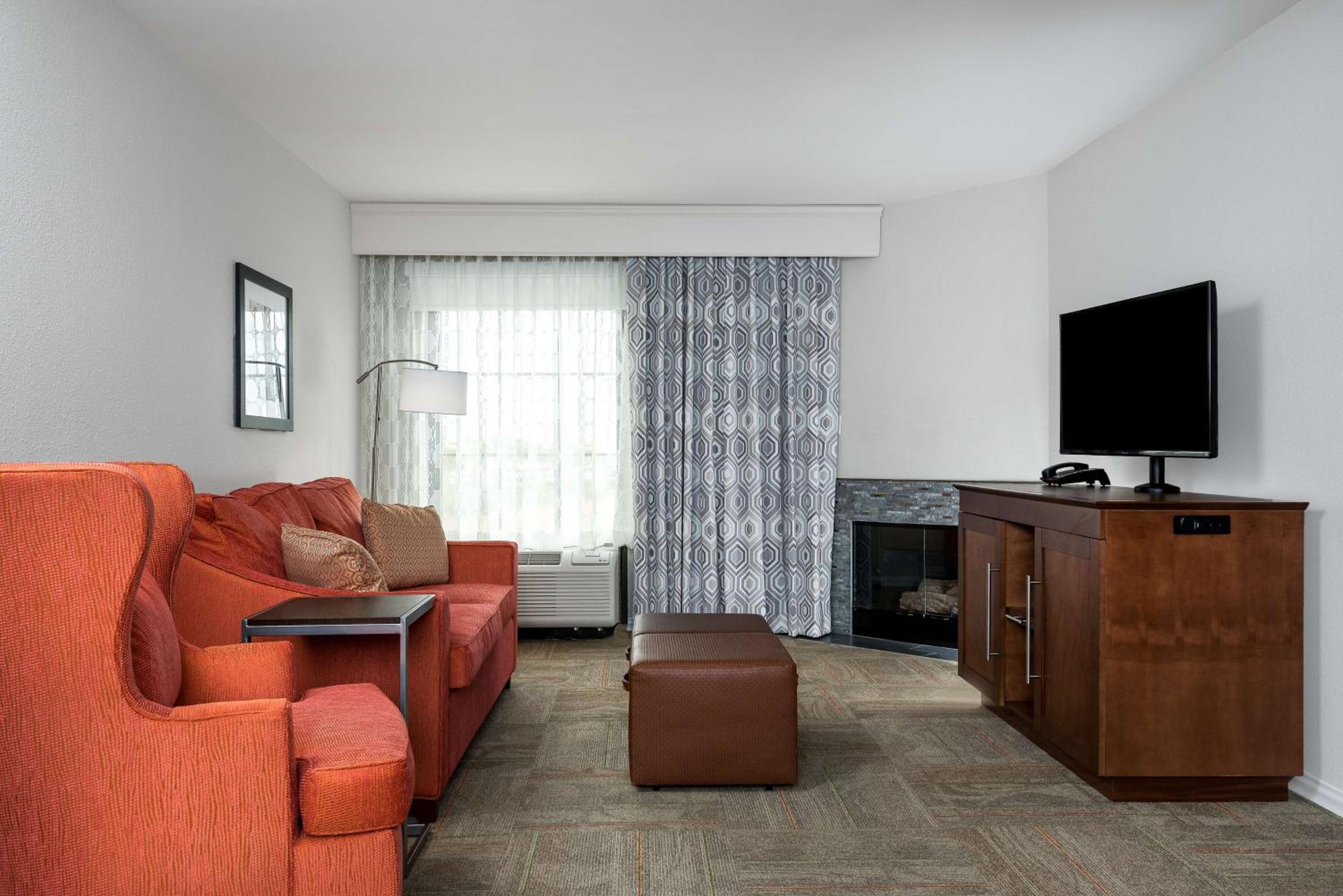 One-Bedroom King Suite with Walk In Shower - Non-Smoking photo 1