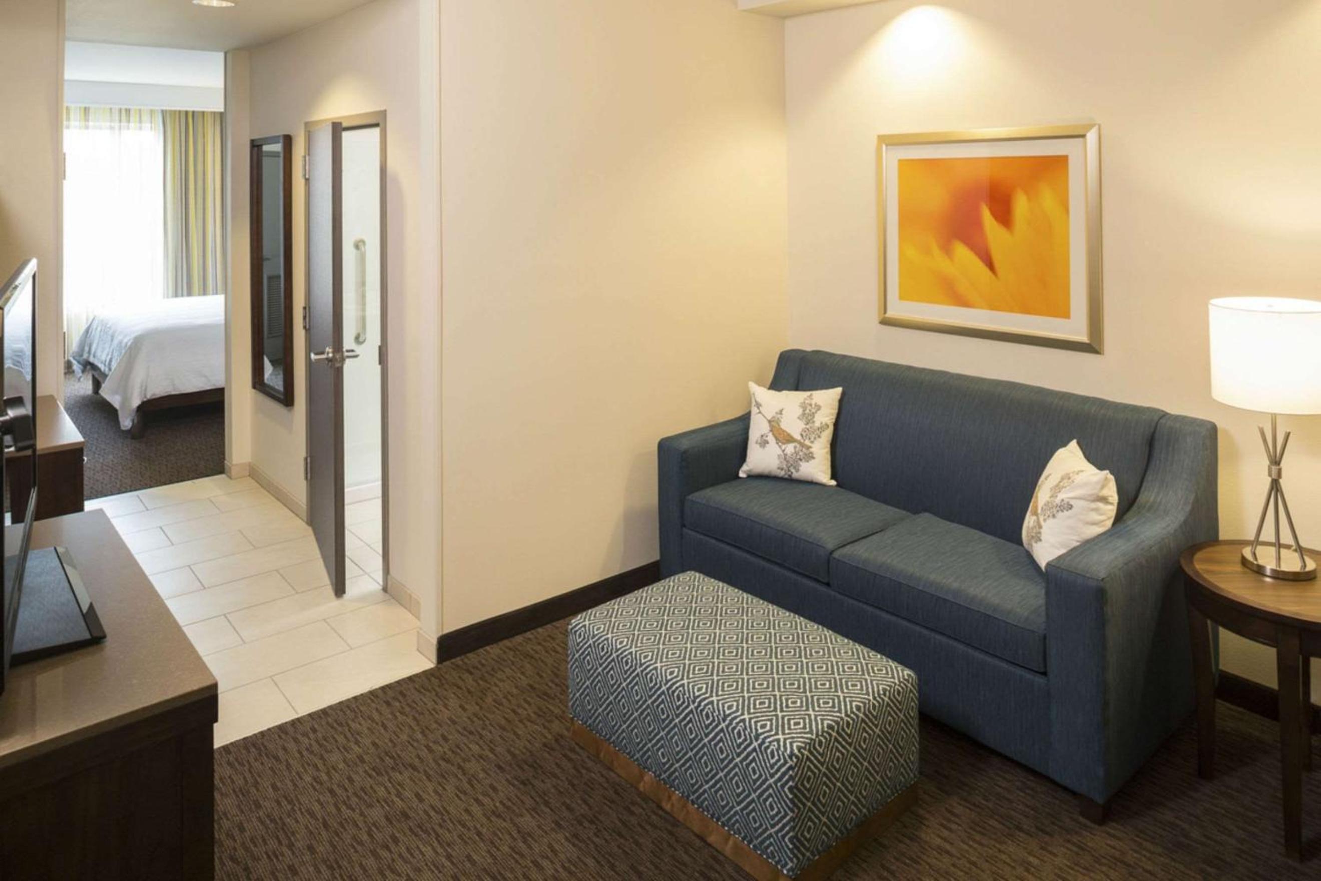 Junior King Suite with Sofa Bed photo 2