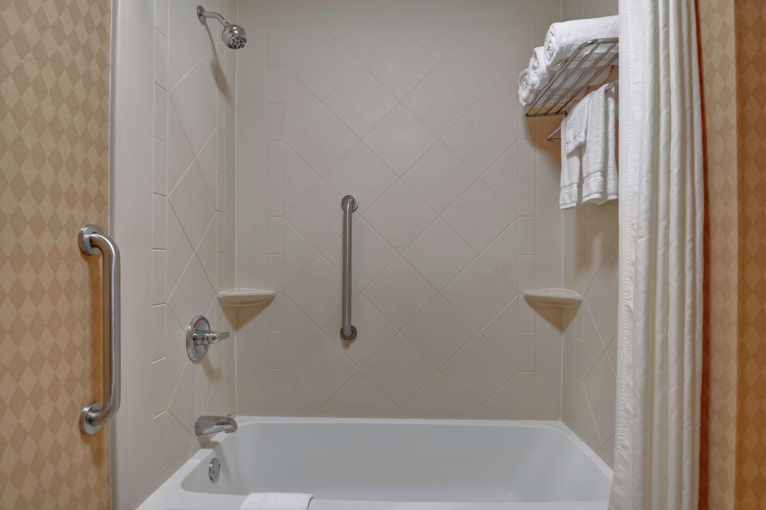 King Studio Suite - Non-Smoking - Photo 5