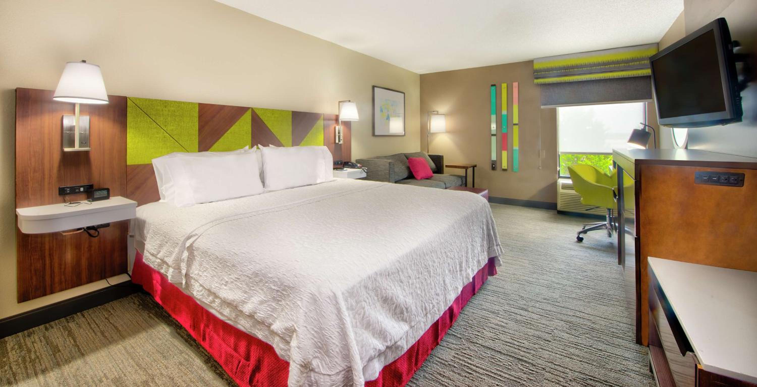 King Room with Sofa Bed - Mobility Access/Non-Smoking - Photo 3