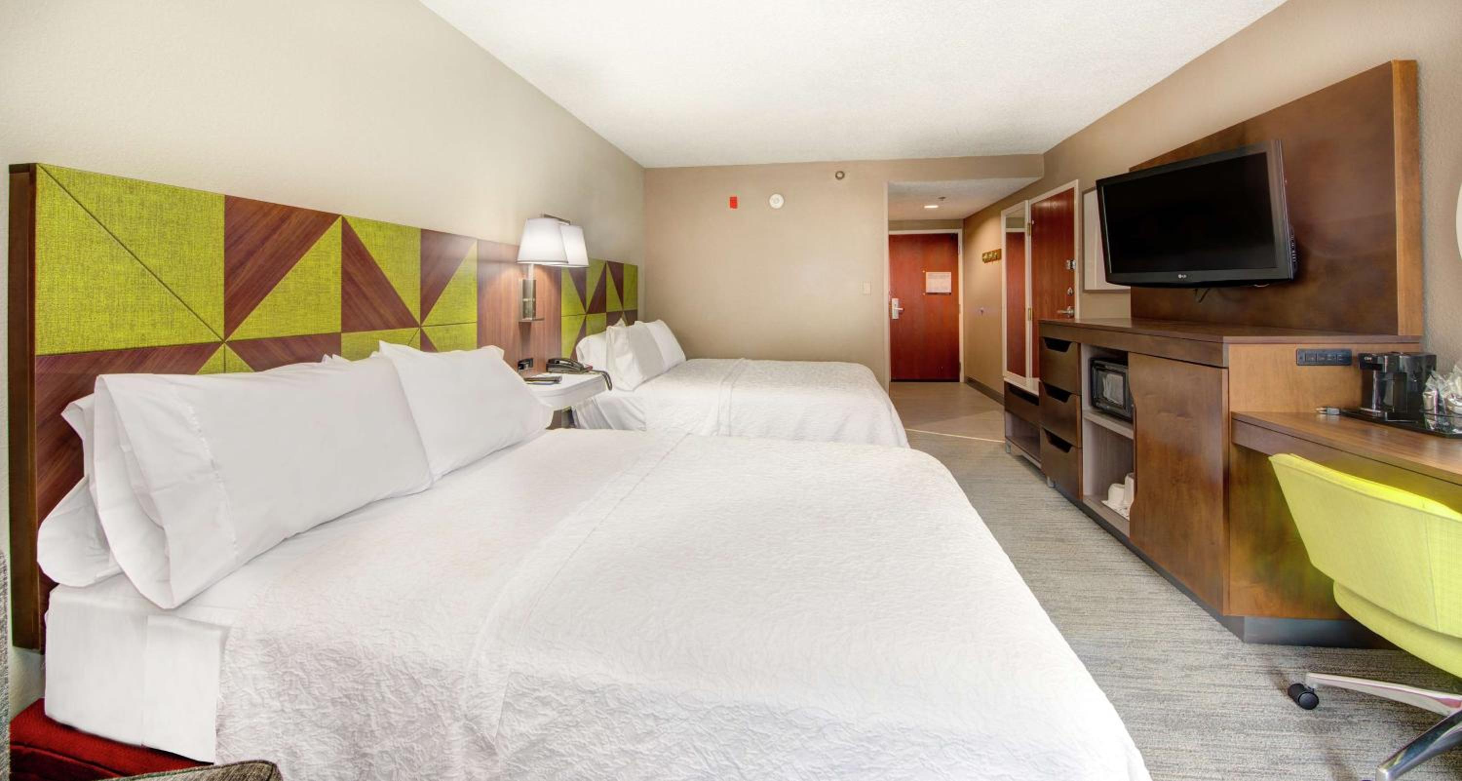 Queen Room with Two Queen Beds - Mobility Access/Non-Smoking - Photo 1