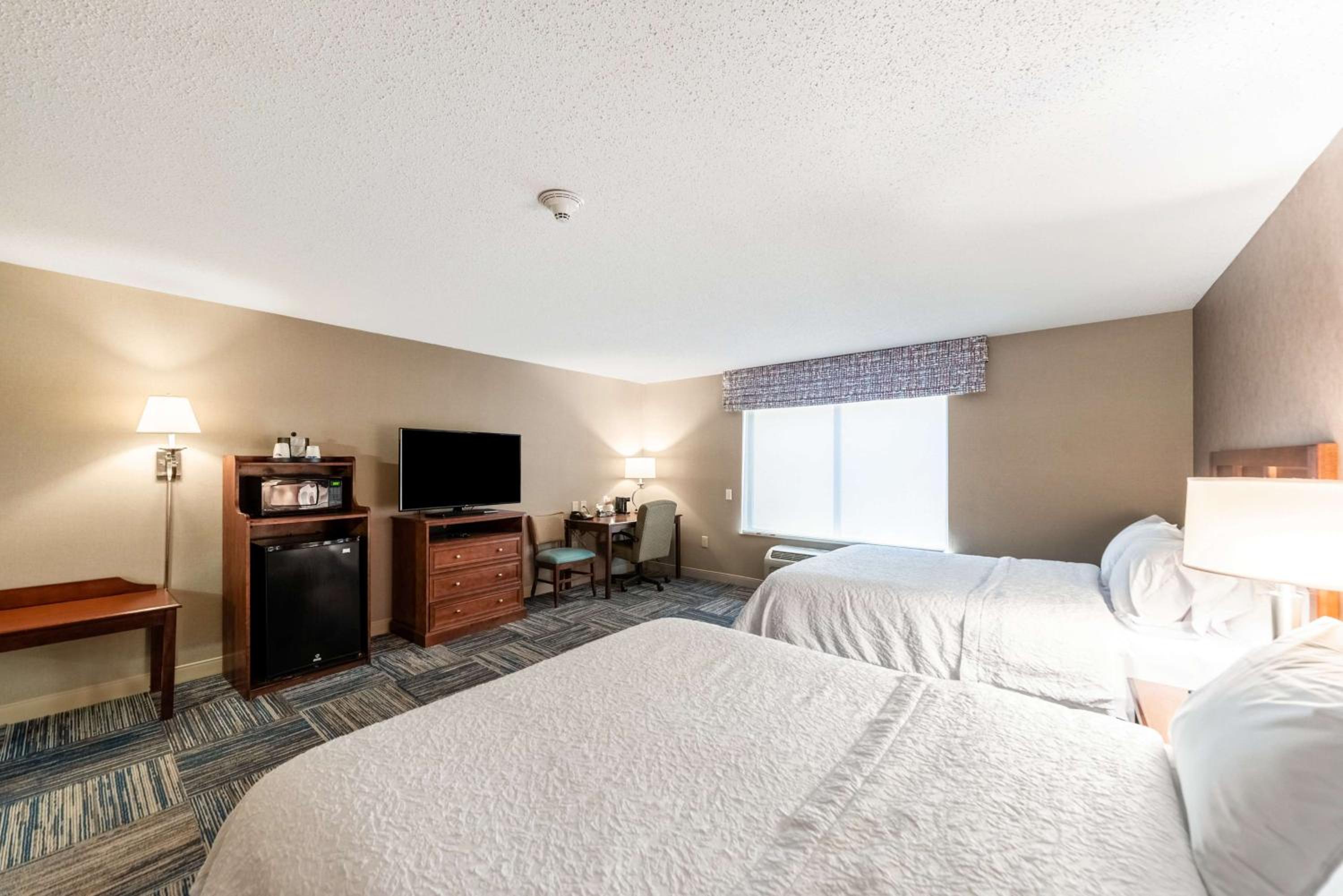 Queen Room with Two Queen Beds - Mobility and Hearing Access/Non-Smoking - Photo 1