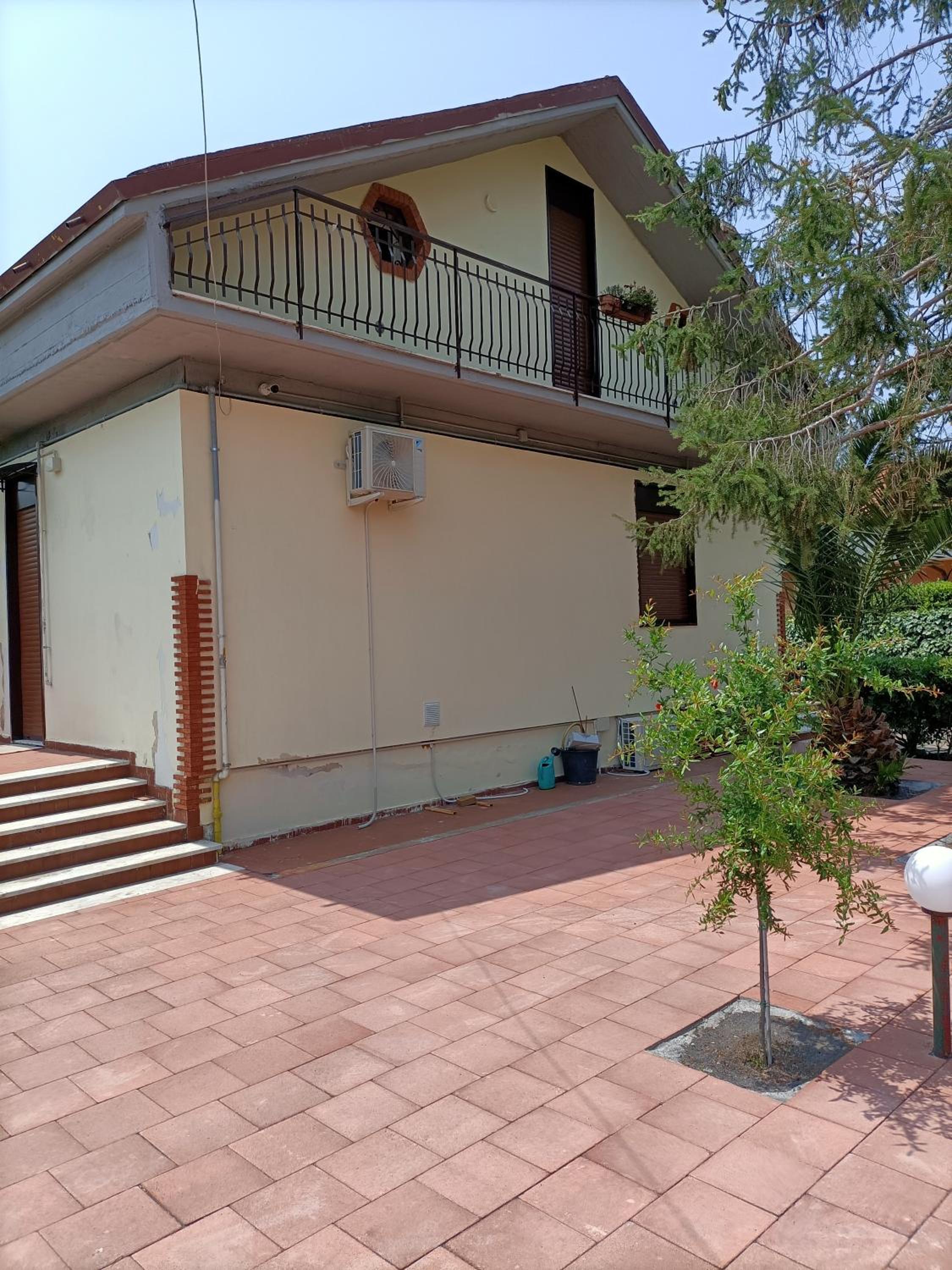 Four-Bedroom House - Photo 18