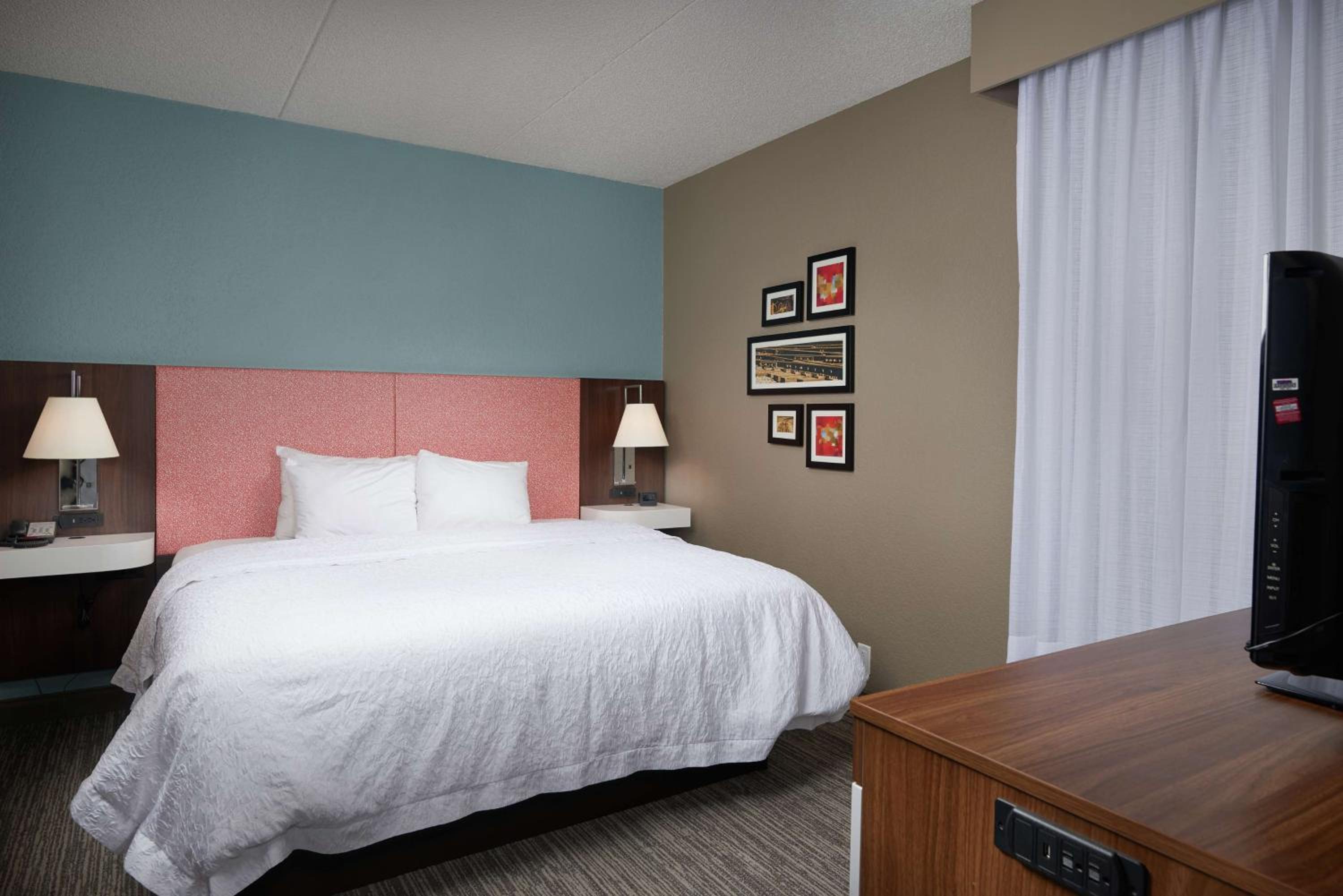 Special Offer - King Room - Photo 1