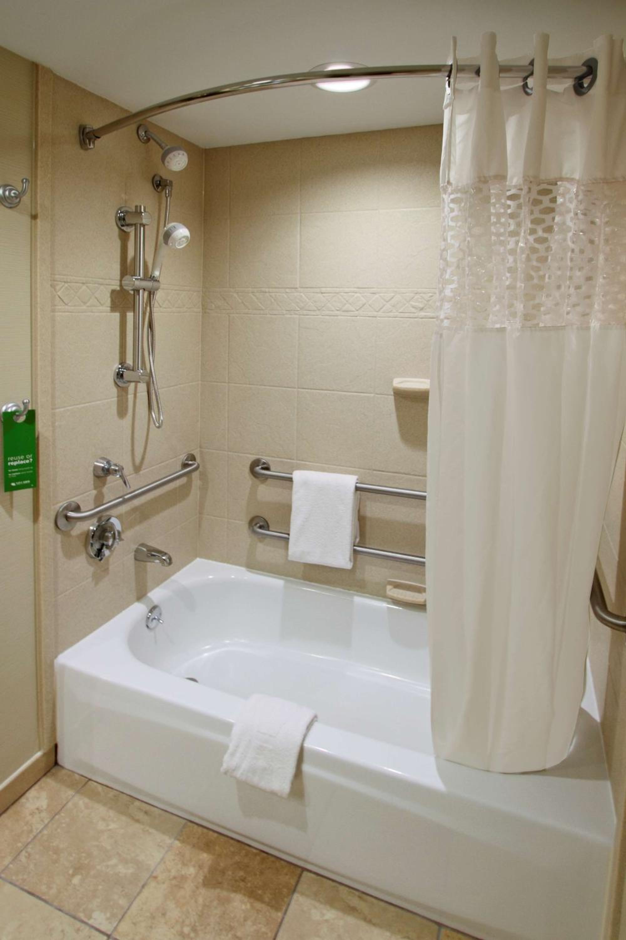 King Room - Mobility Access/Non-Smoking