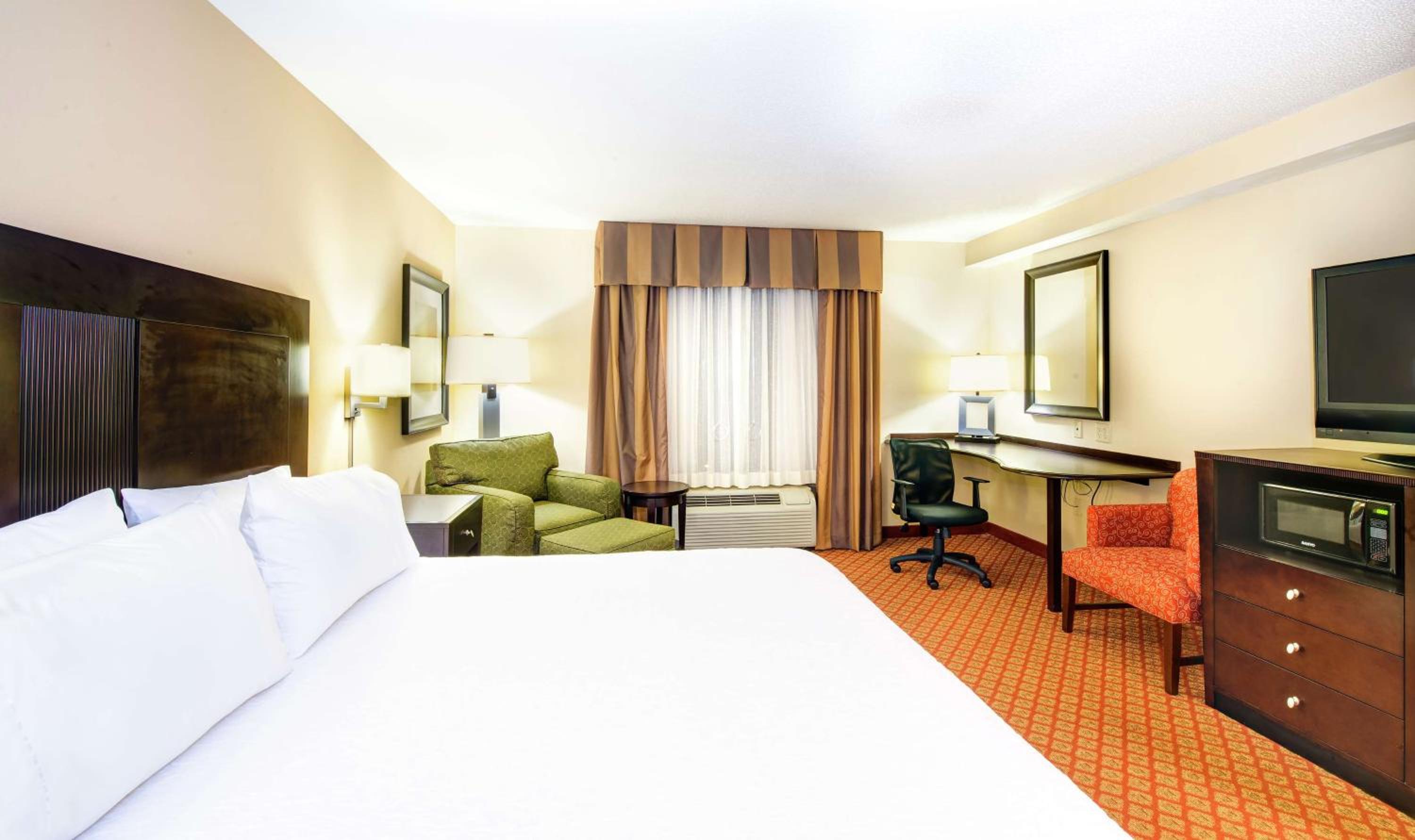King Room with Accessible Tub - Mobility and Hearing Access/Non-Smoking - Photo 3