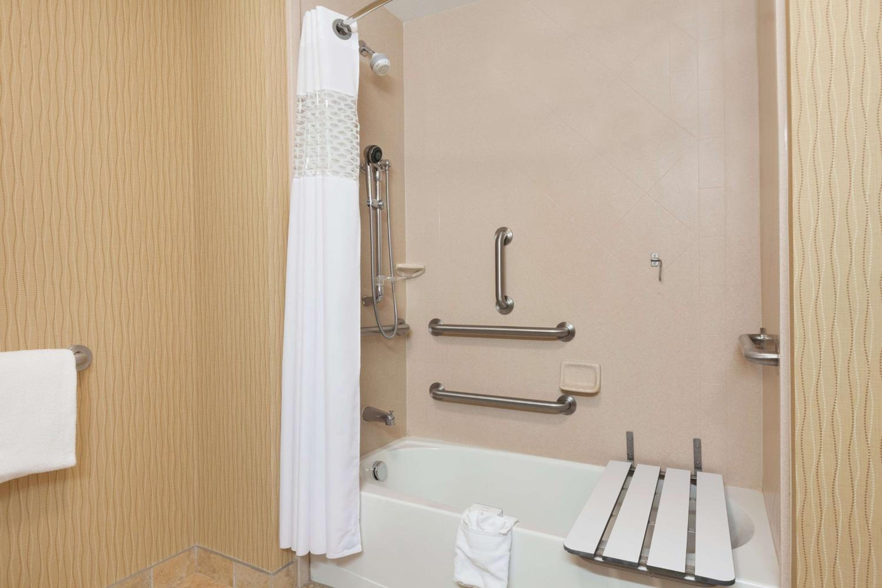 King Studio- Disability Access/Hearing Accessible photo 2