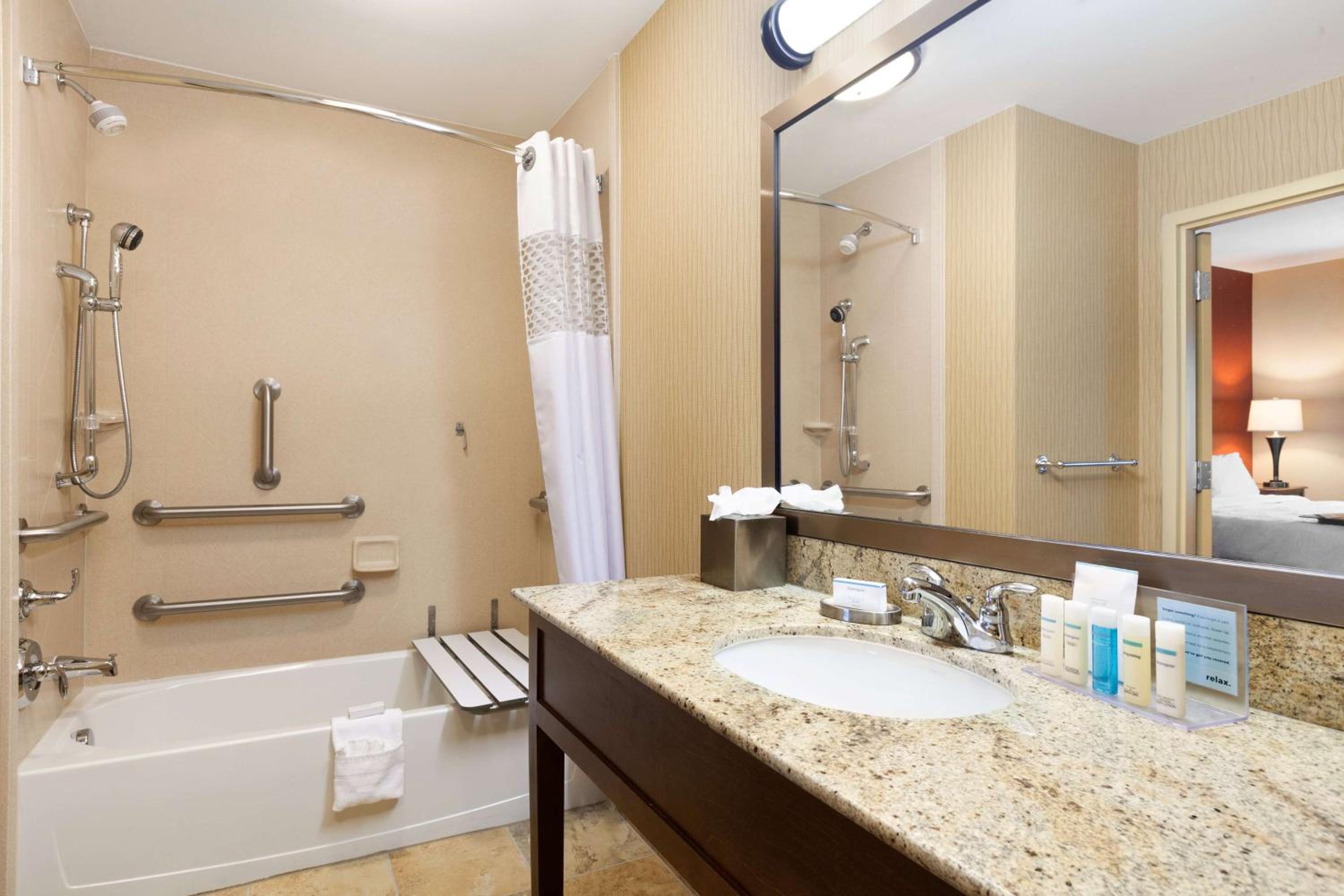 King Studio- Disability Access/Hearing Accessible photo 3