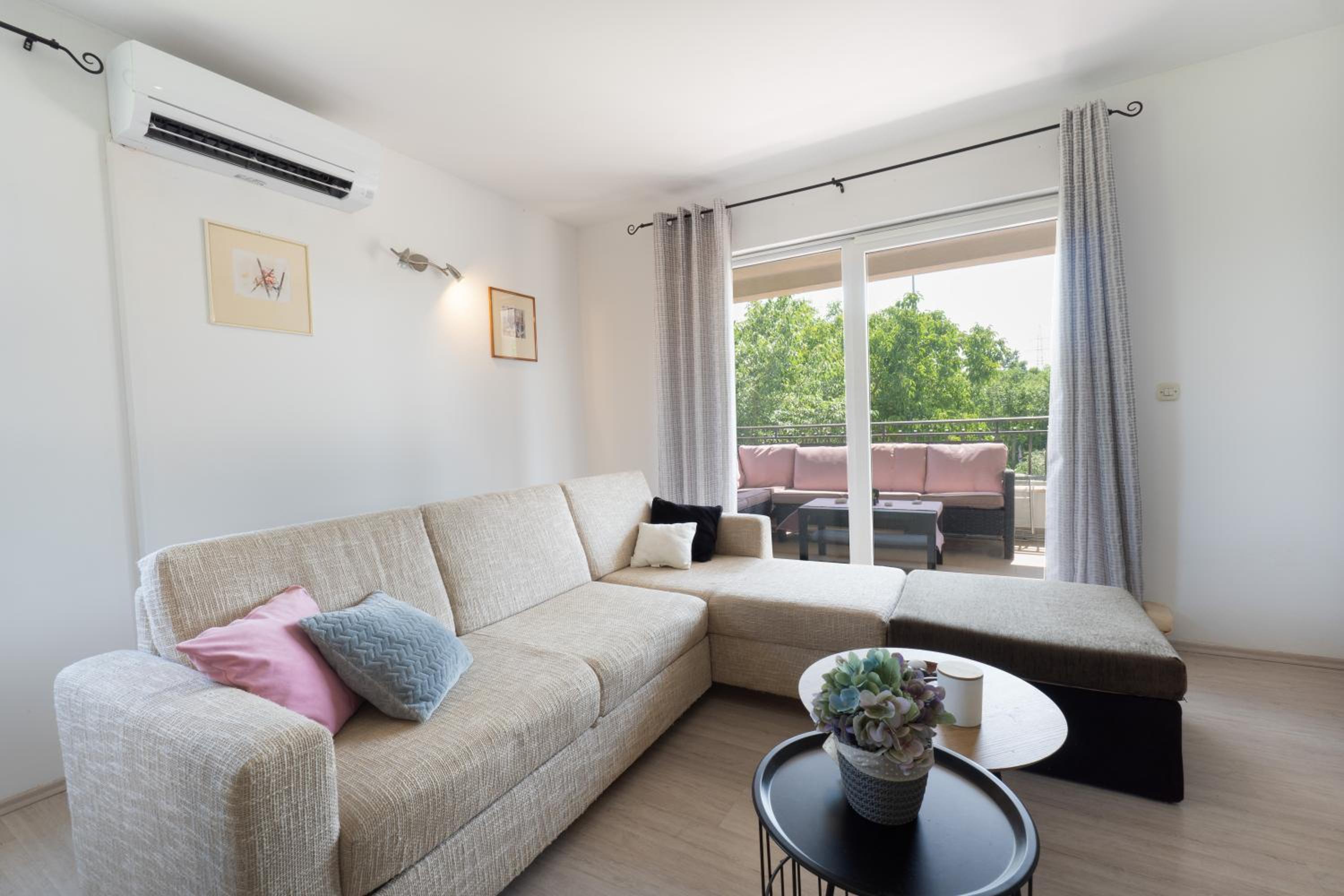 Three-Bedroom Apartment photo 1