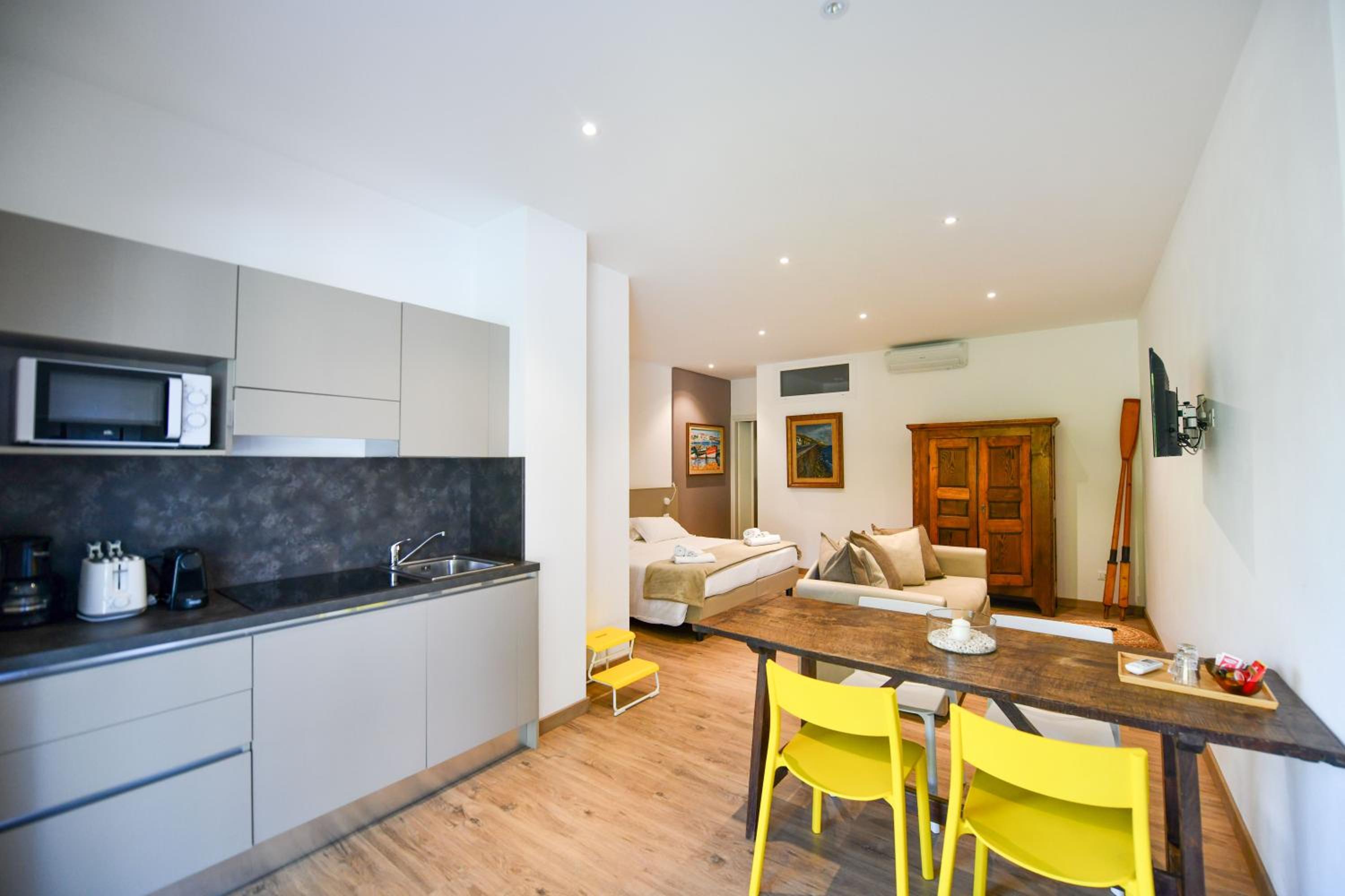 Studio Apartment
