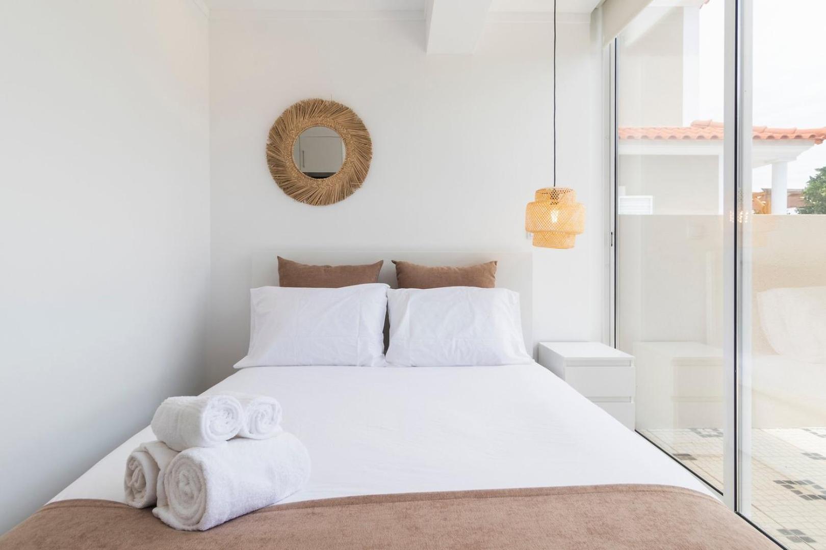 One-Bedroom House photo 1