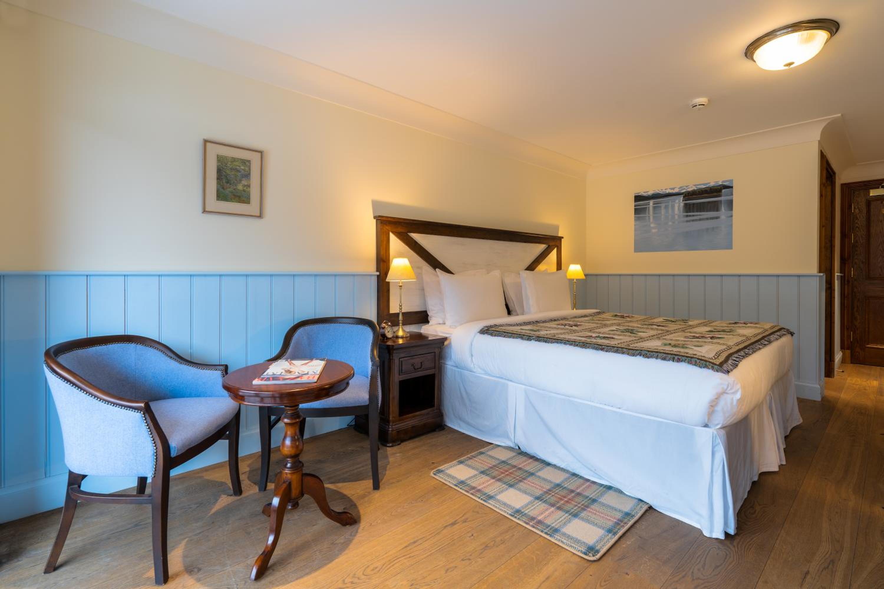 King Room with Lake View photo 2