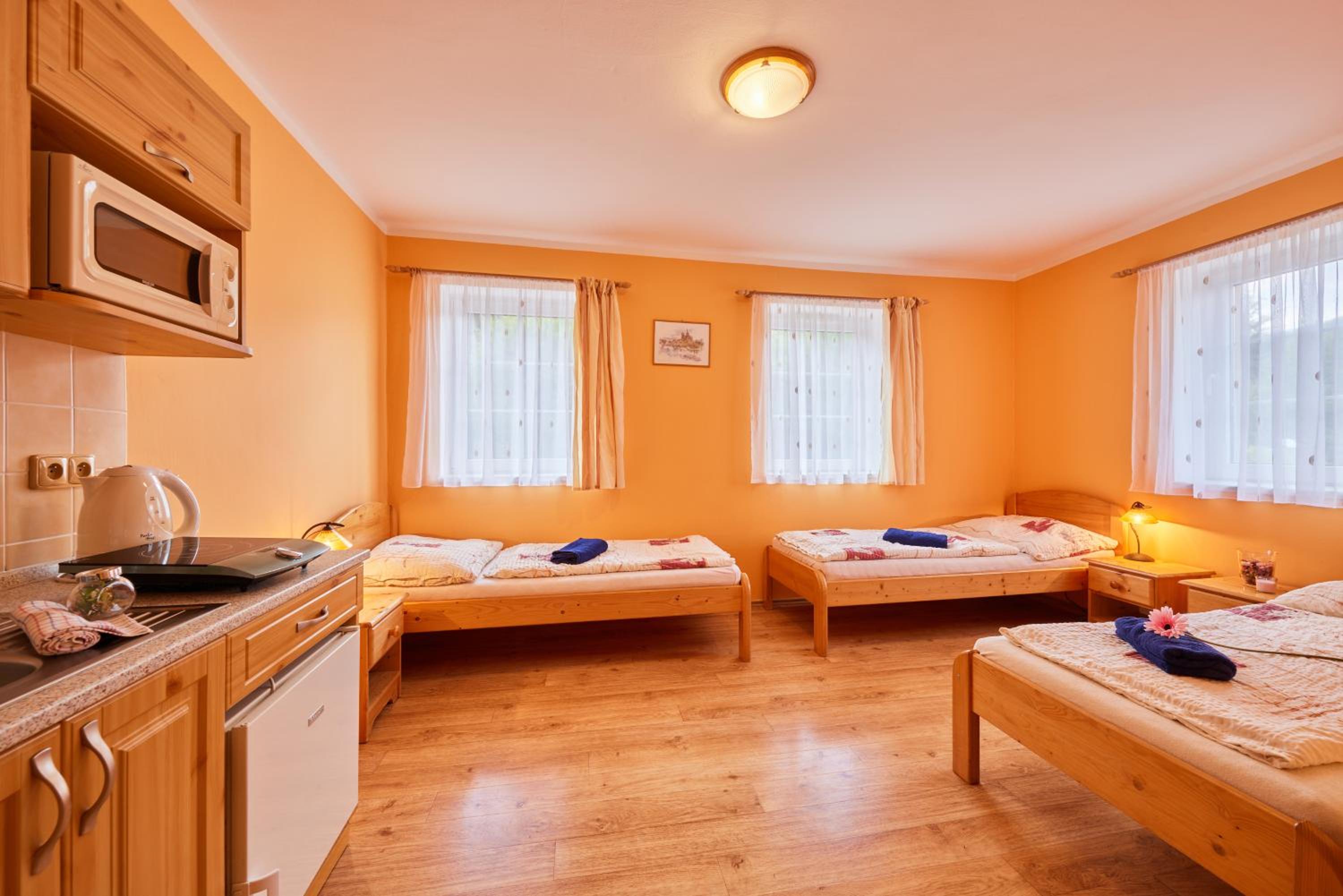 Triple Room - Disability Access photo 3
