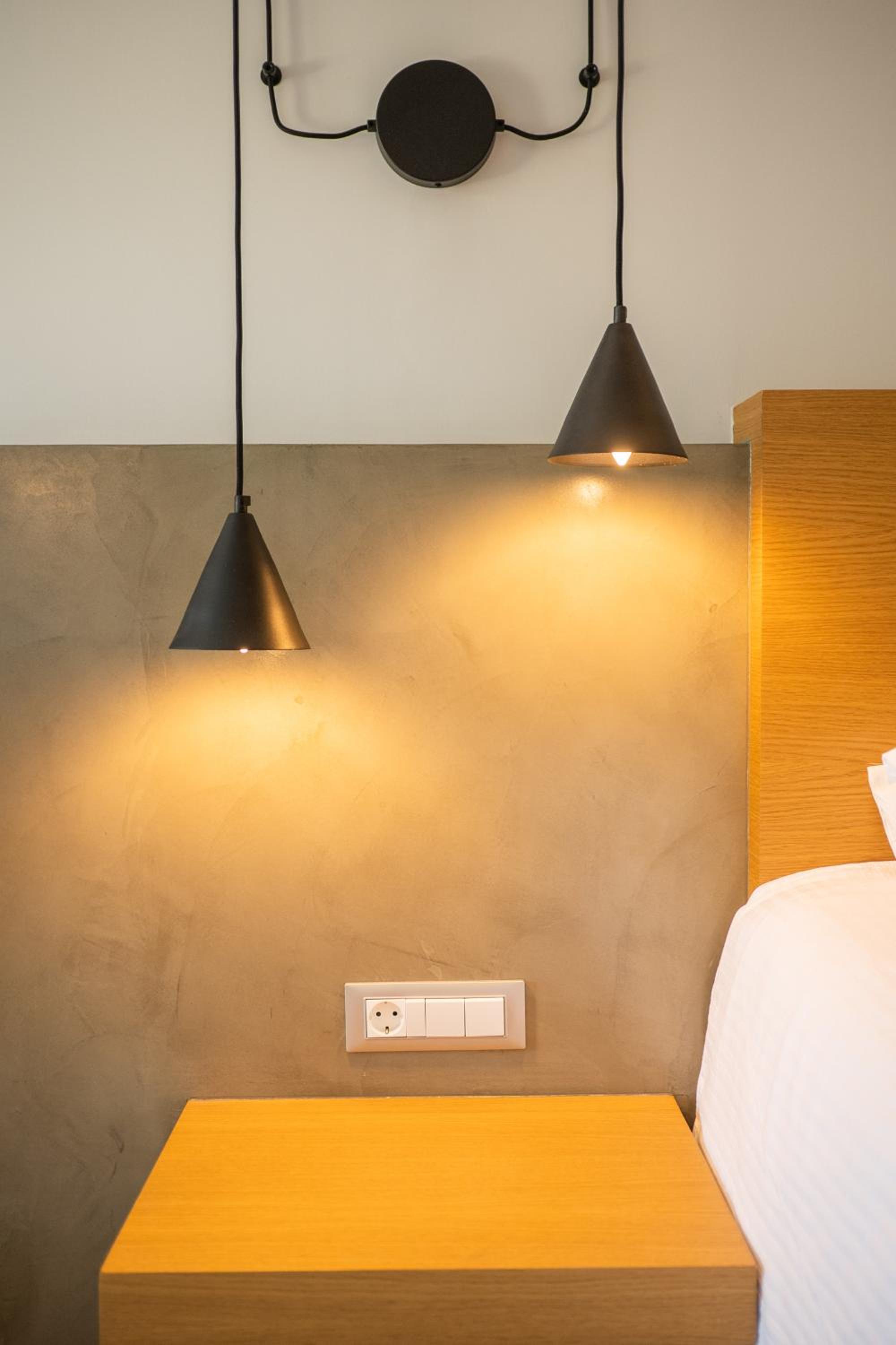 Superior Twin Room with Sea View - Photo 7