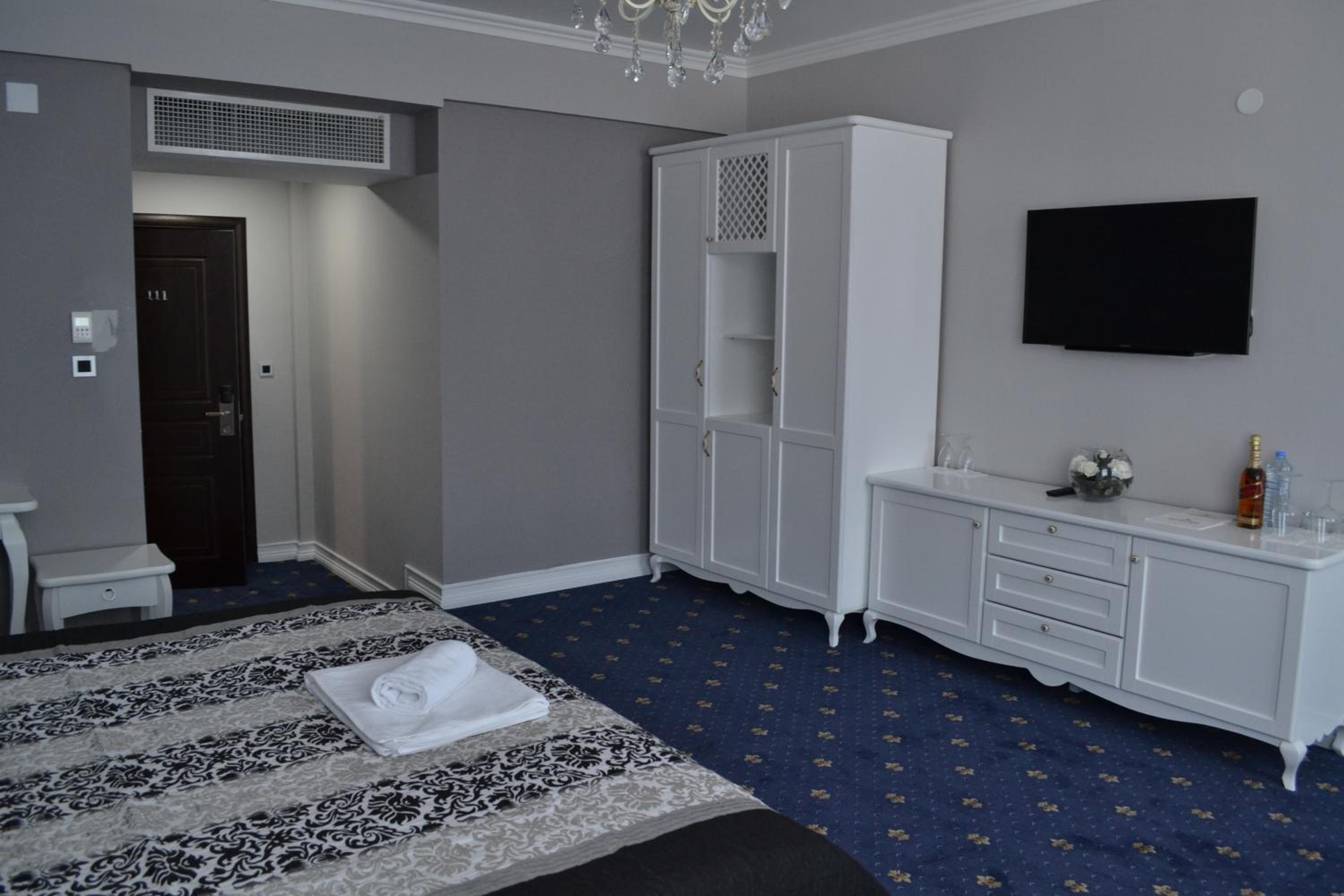 Deluxe Double Room photo 3