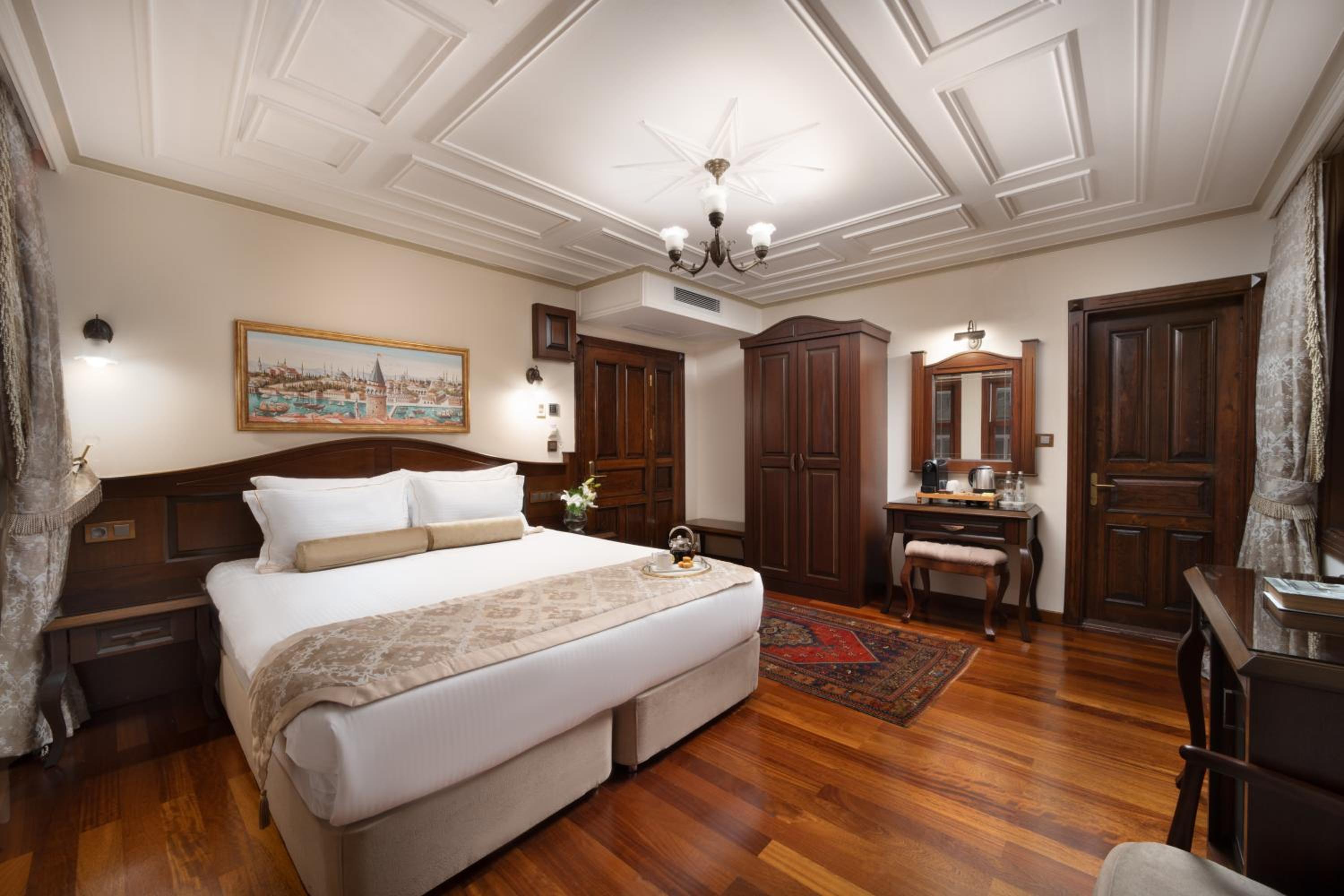 Standard Double or Twin Room photo 3