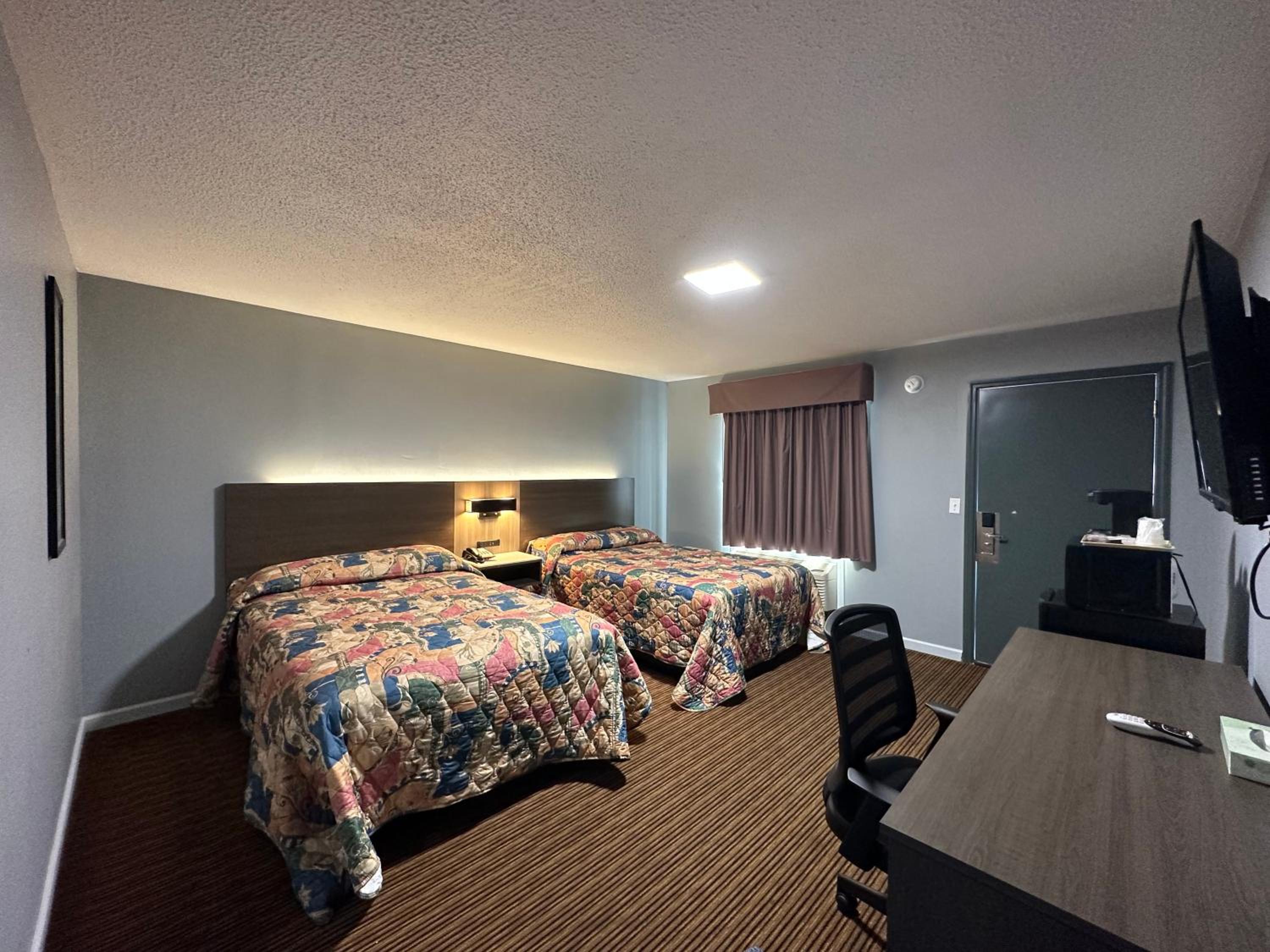 Double Room with Two Double Beds - Non-Smoking