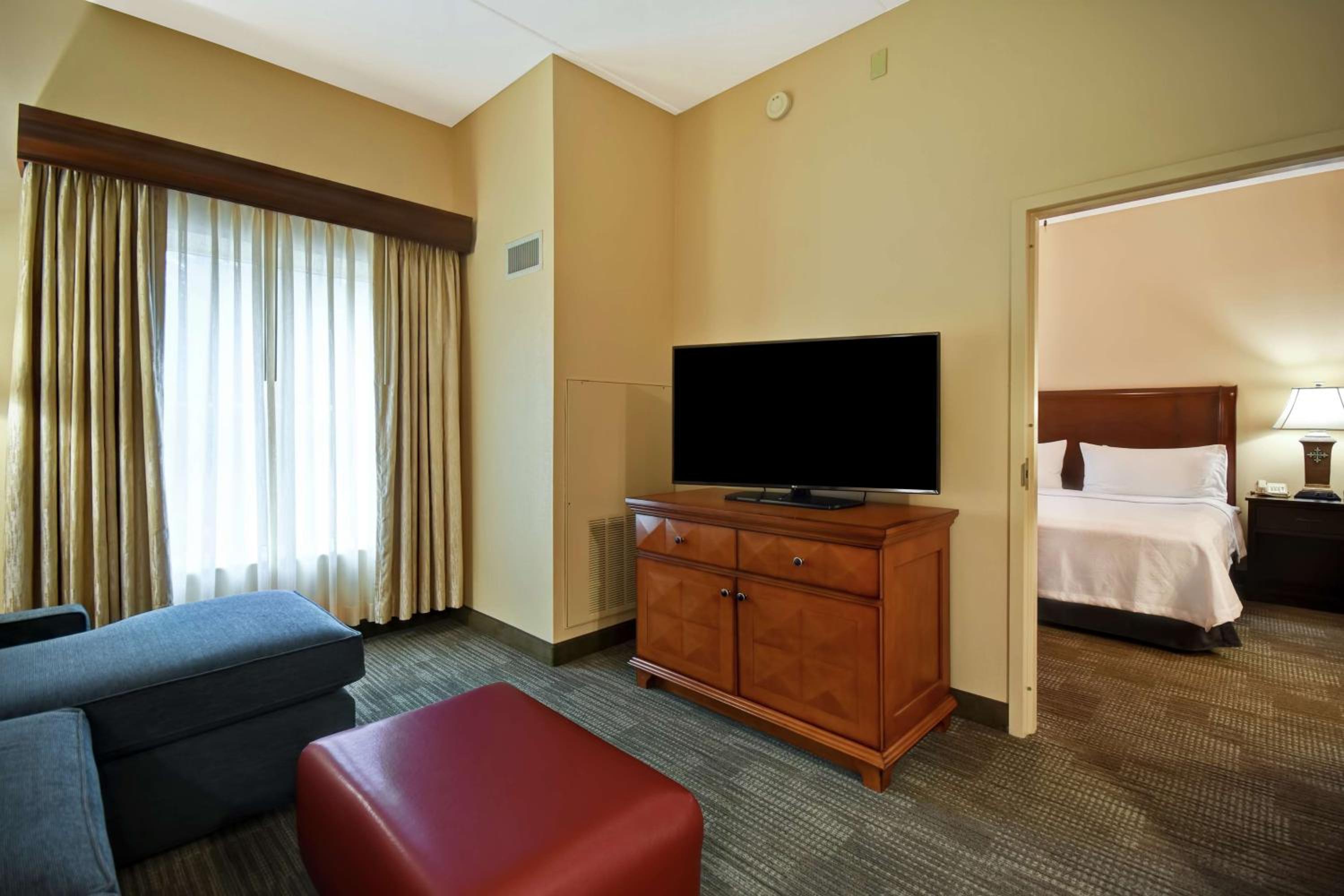 One-Bedroom King Suite - Non-Smoking - Photo 1