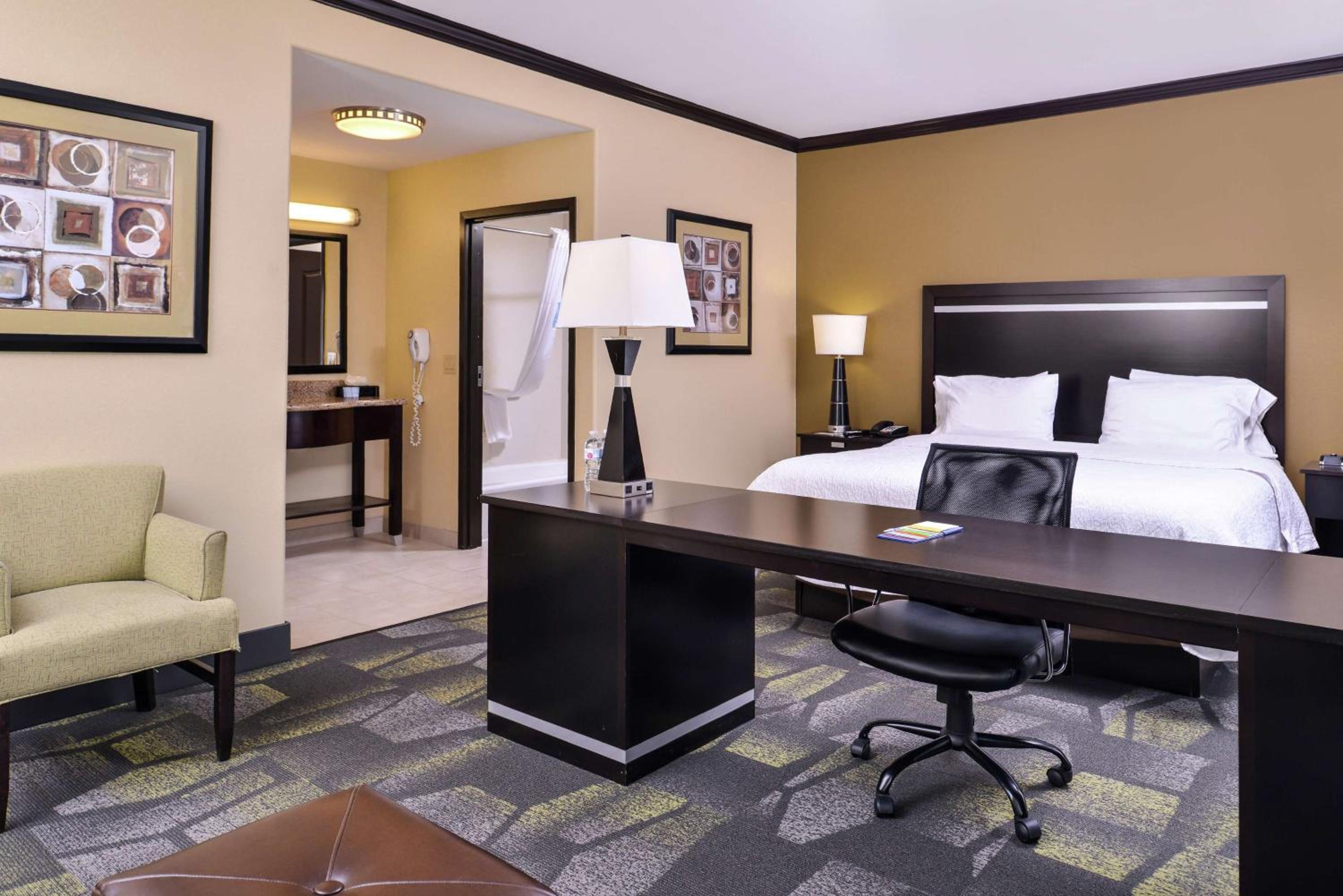 King Studio Suite - Non-Smoking - Photo 1