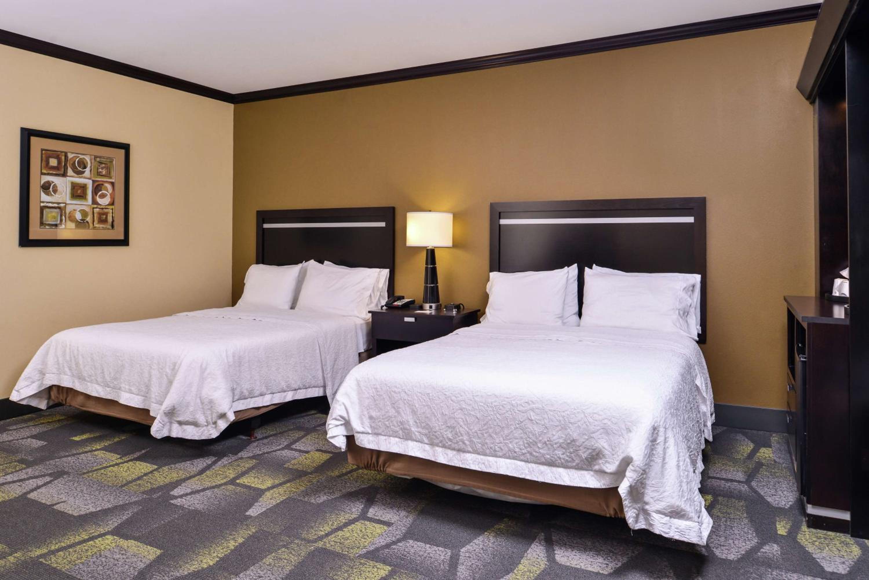Room with Two Queen Beds - Non-Smoking - Photo 1
