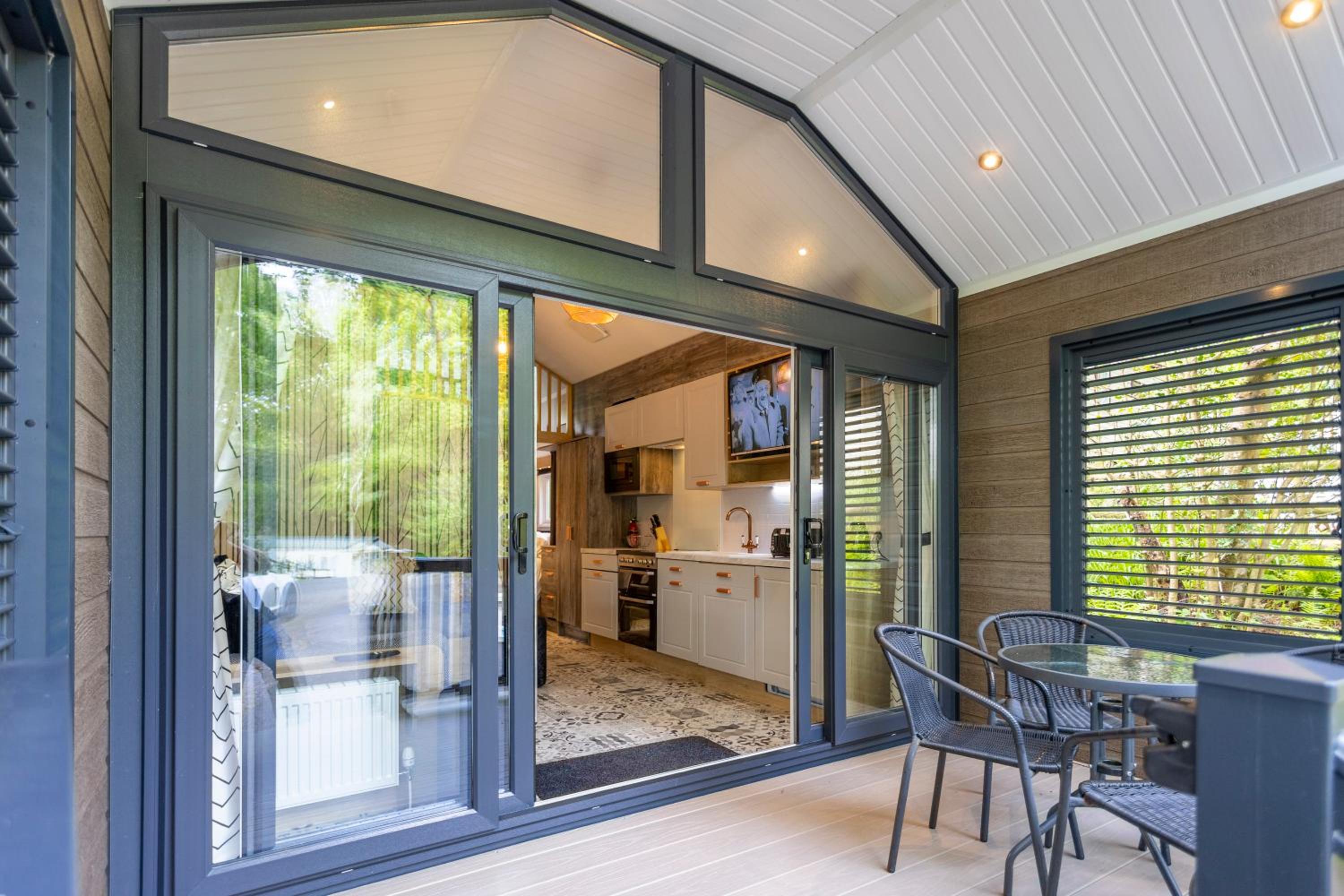 Coppice Cabana - Pet Friendly - Photo 6