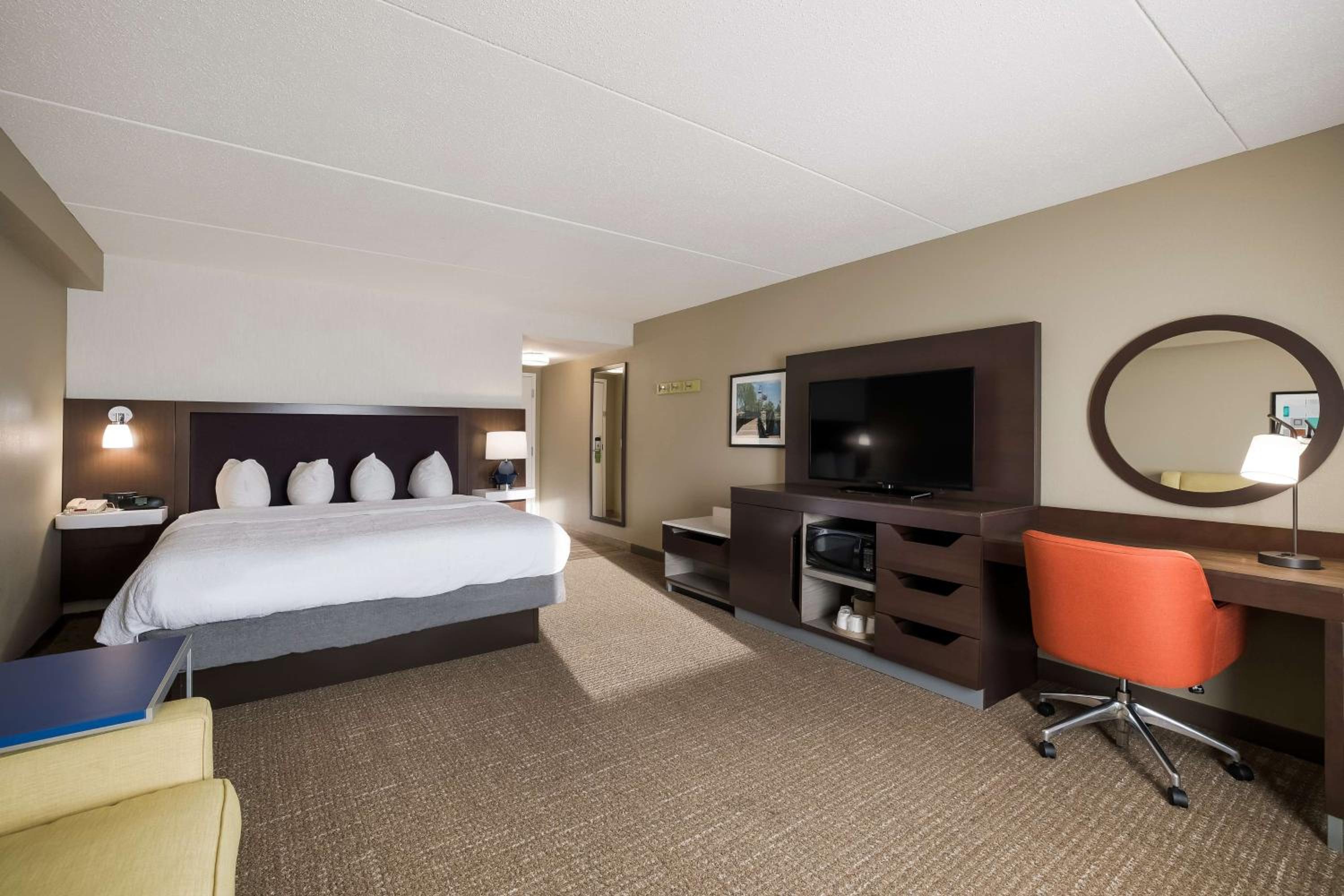 King Room- Hearing Access- Non-Smoking - Photo 1