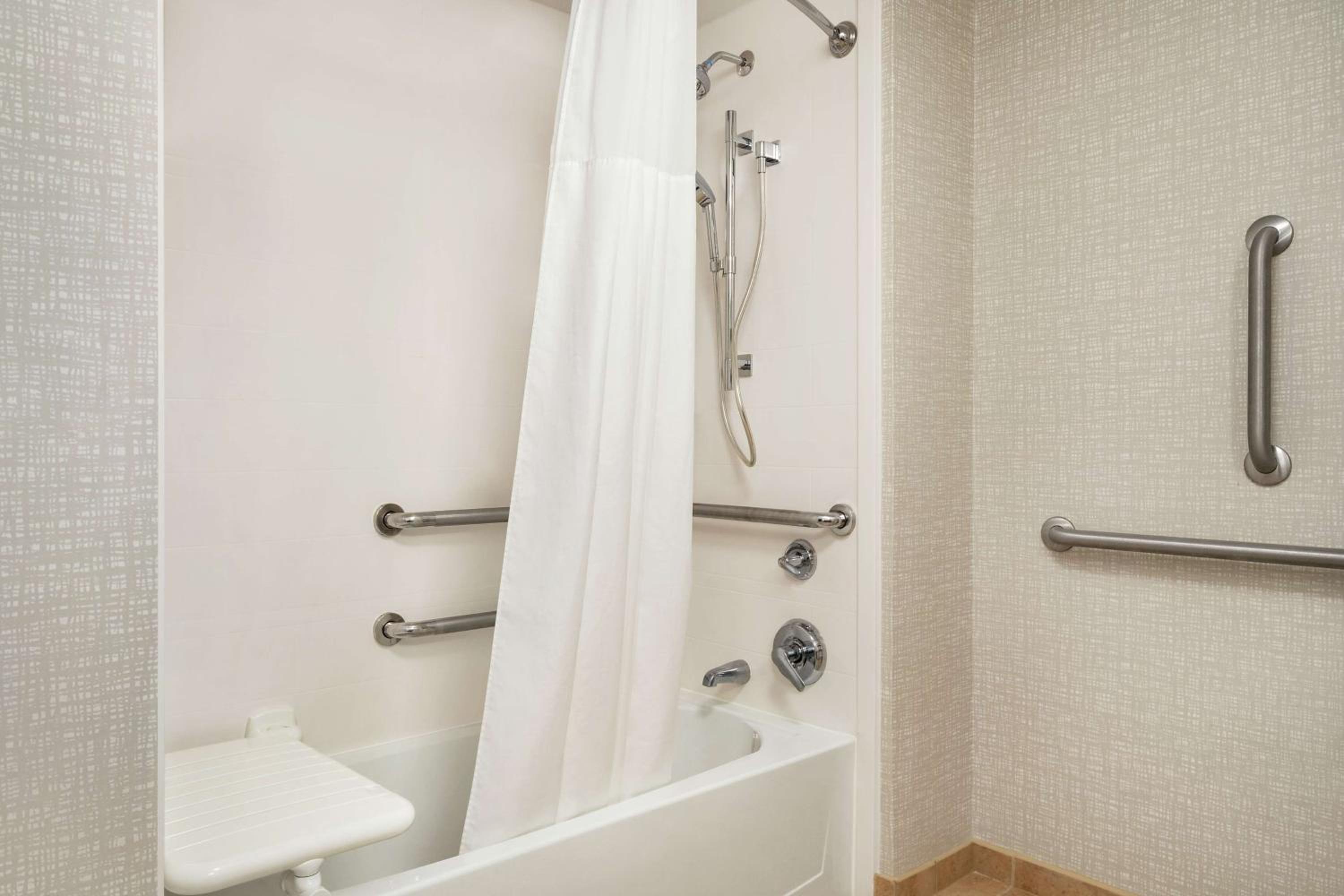 King Studio Suite – Hearing Accessible - Photo 6