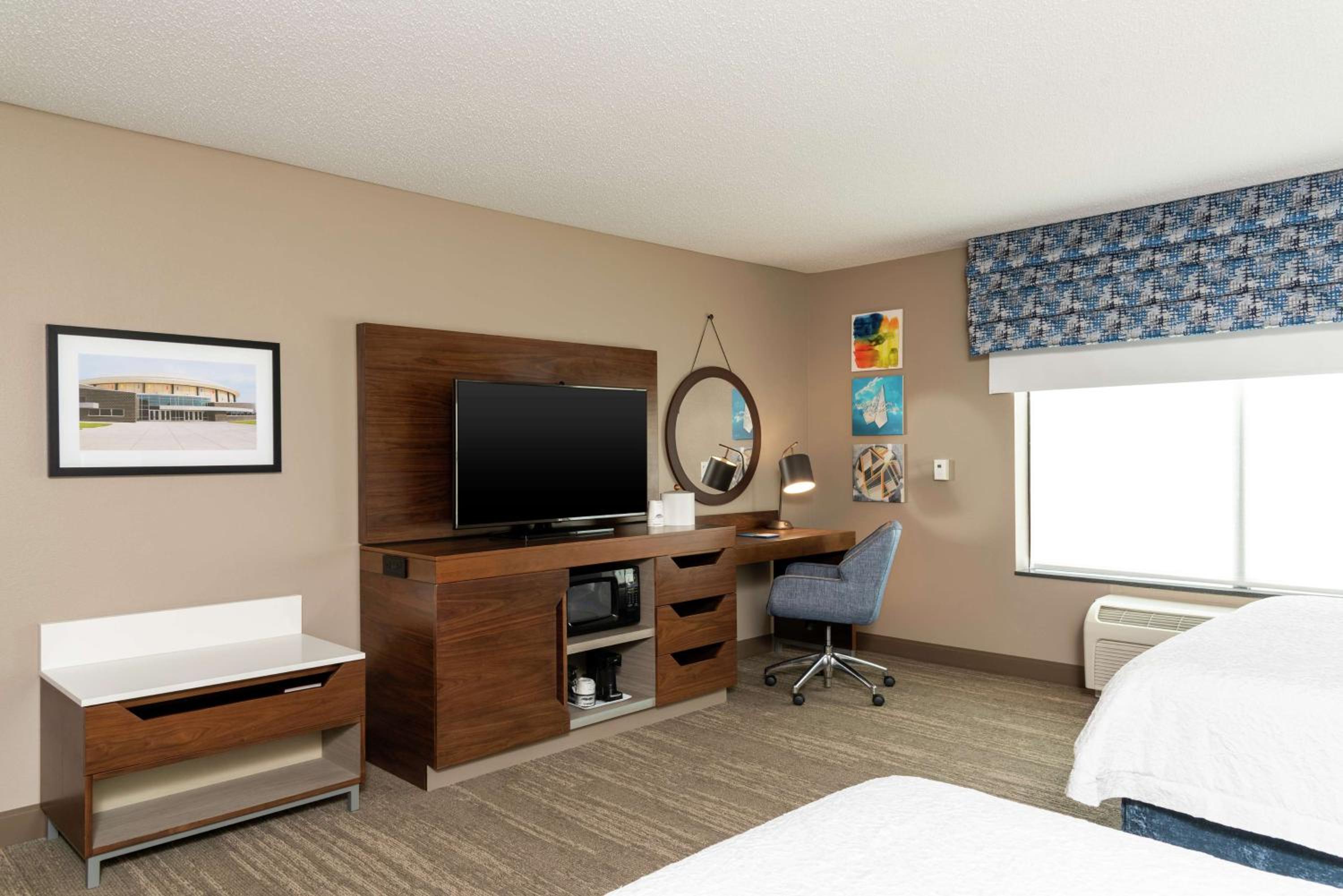 Queen Room with Two Queen Beds and Bath Tub - Mobility Access - Photo 1