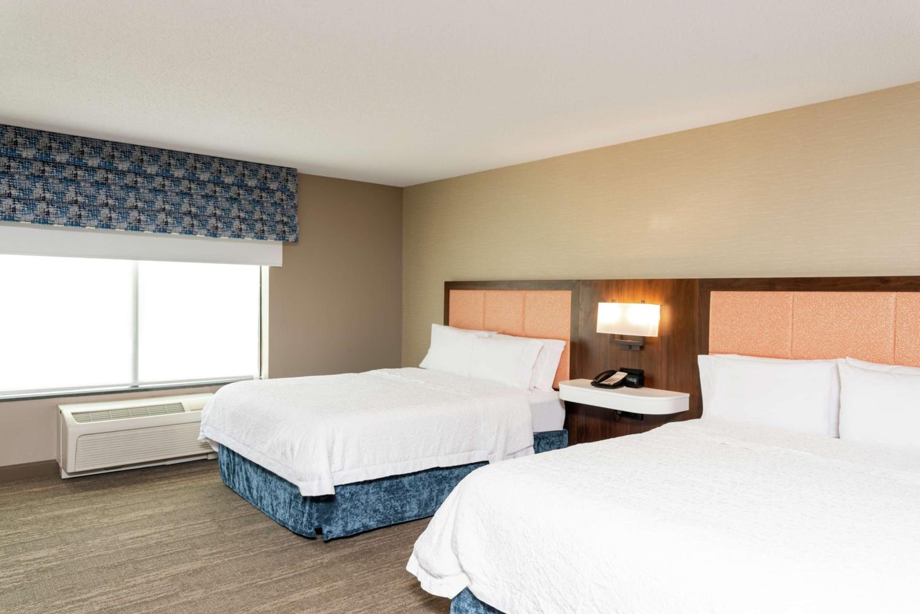 Queen Room with Two Queen Beds and Bath Tub - Mobility Access - Photo 2