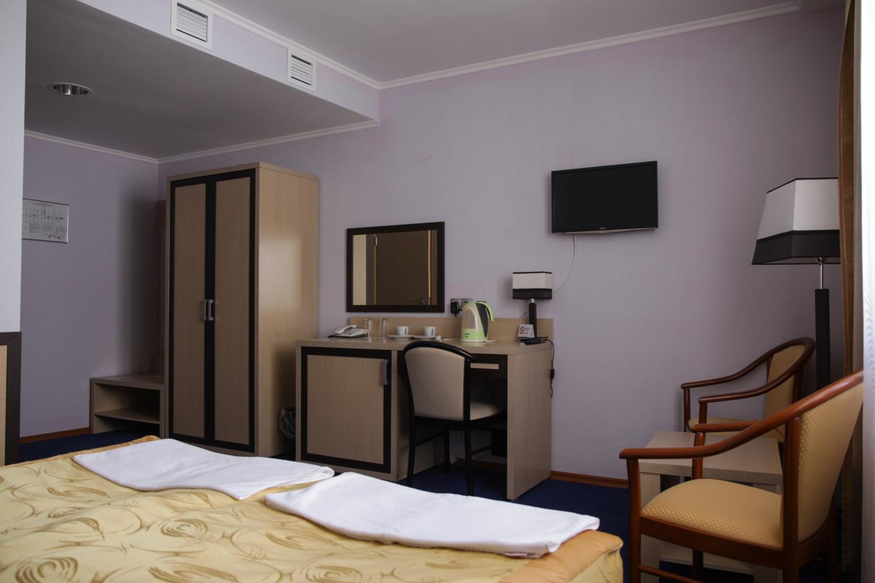 Double Room - Photo 4
