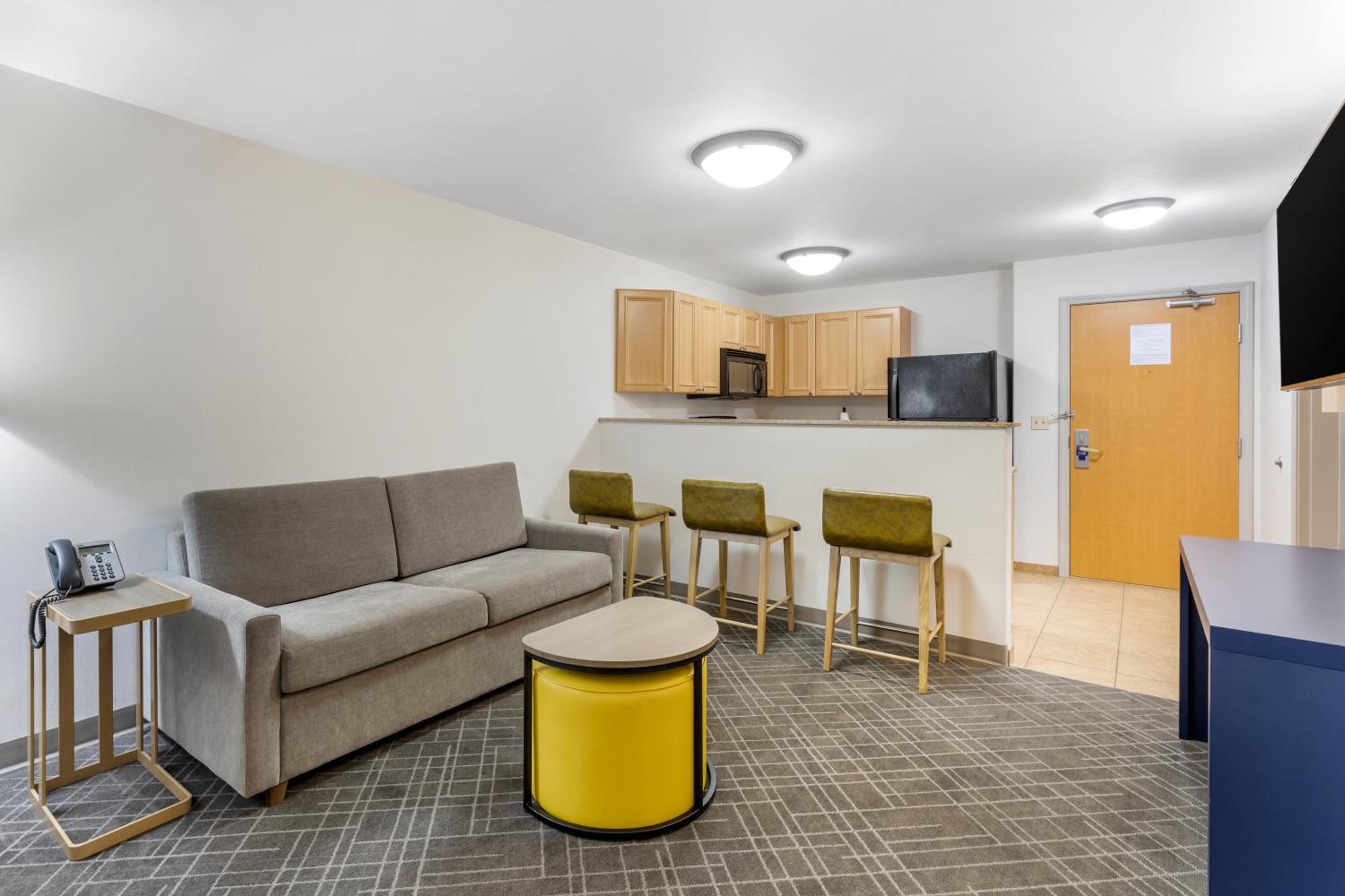 Superior Efficiency Family King Suite - Non-Smoking - Photo 14